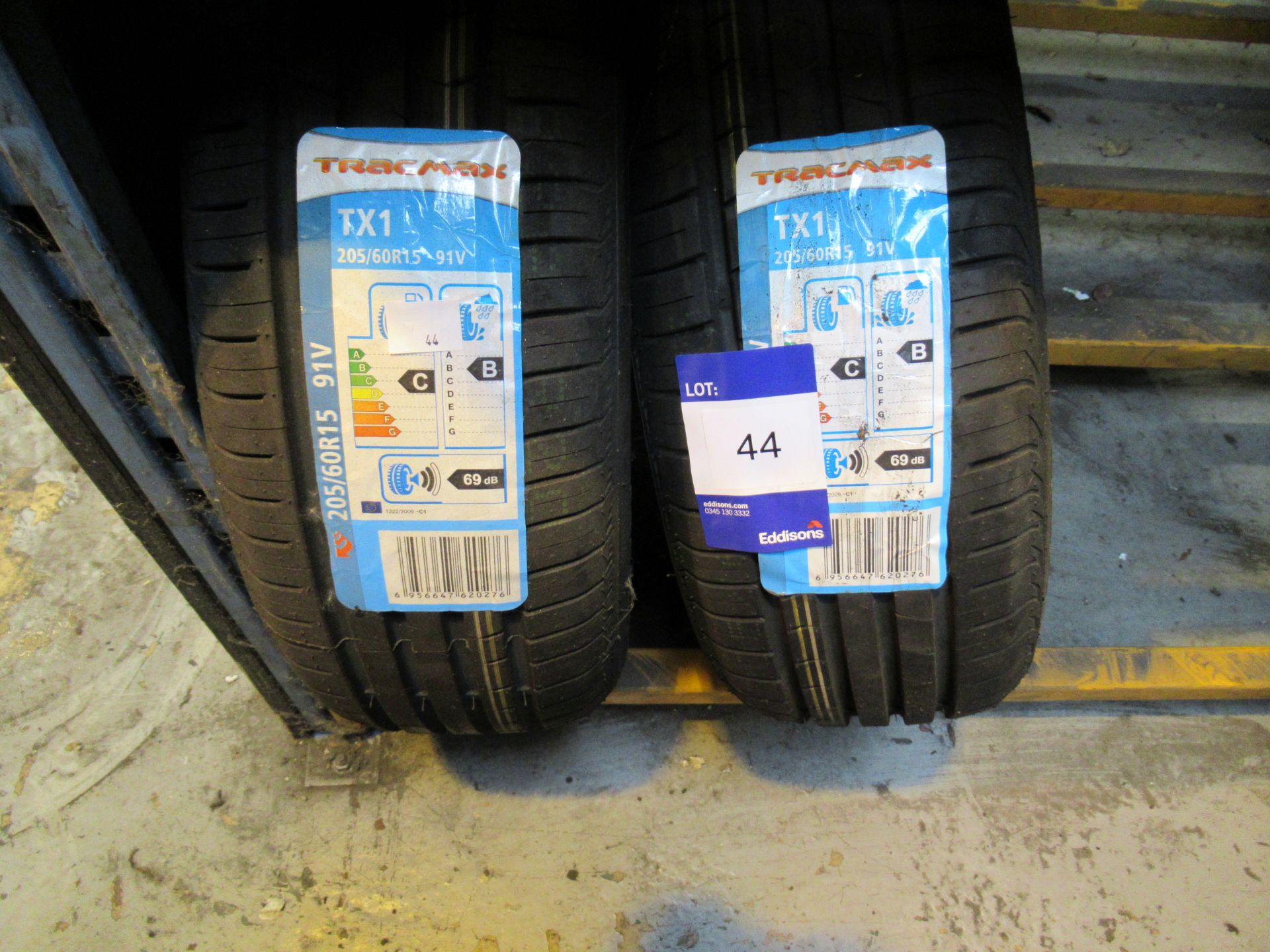 2 x Tracmax 205/60x15 Tyres