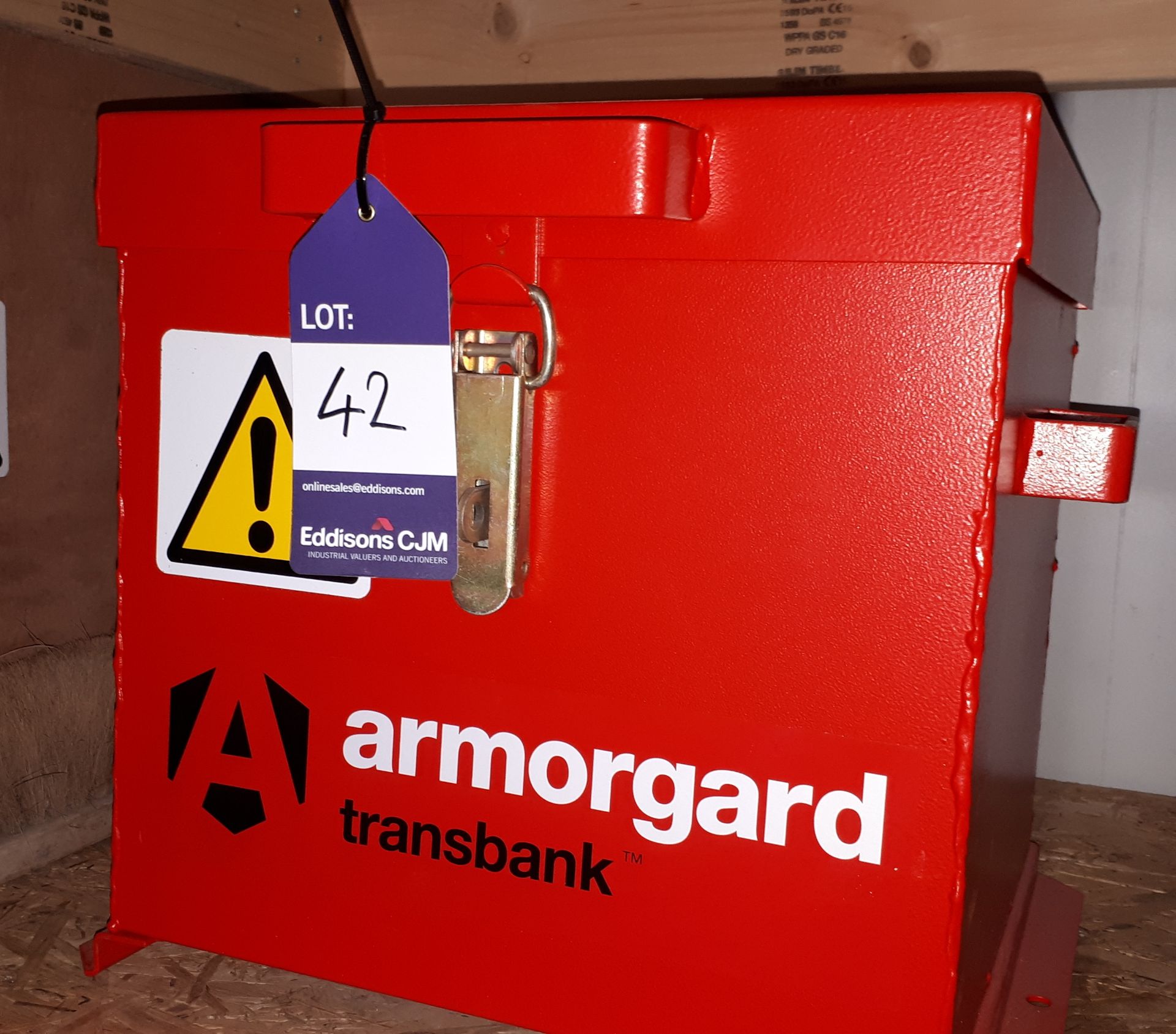 Armorgard Transbank transit box