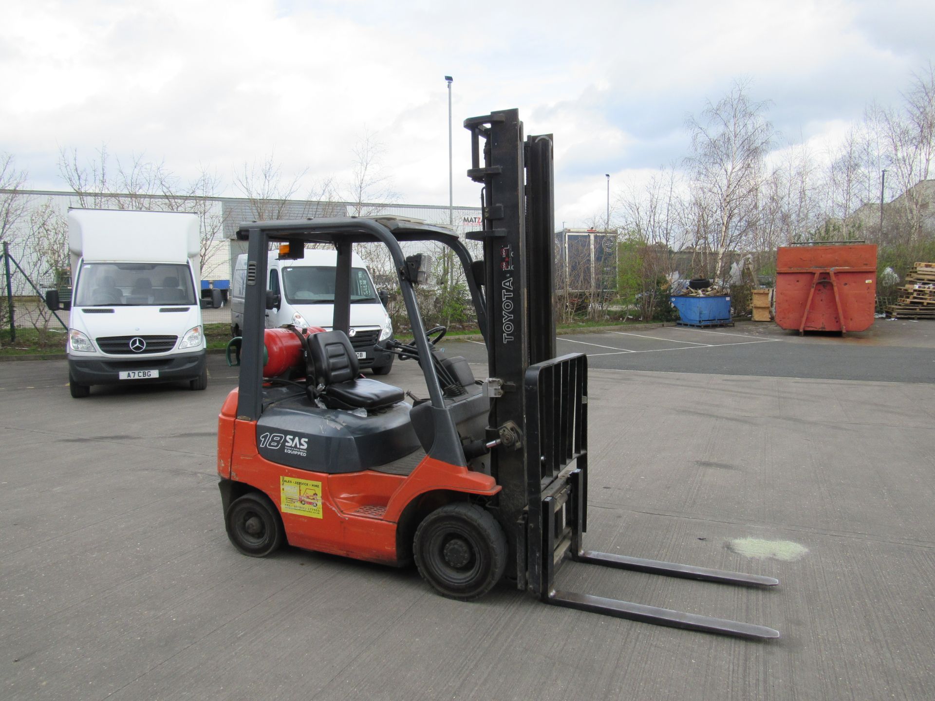 Toyota 42-7FGF18 Duplex Mast 18 SAS LPG Fork Lift Truck, 5775Hours, Year 2000, Serial Number 407 FGI - Image 6 of 11