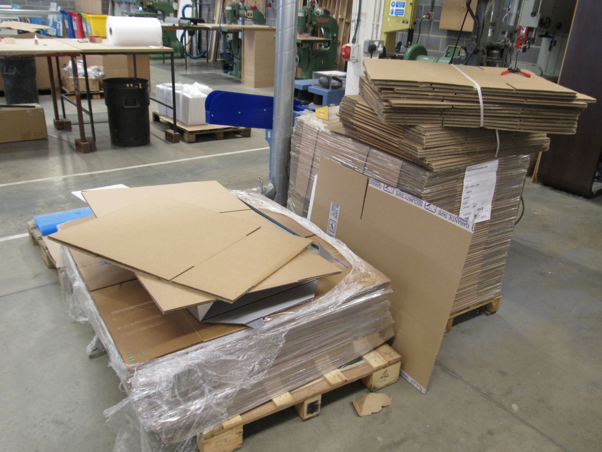 Quantity Cardboard Boxes to 3 Pallets - Image 3 of 3