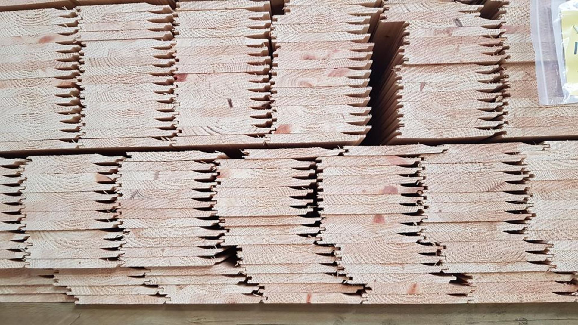 15mm x 125mm (12mm x 121mm) shiplap cladding. 740 pieces @ 1190mm.