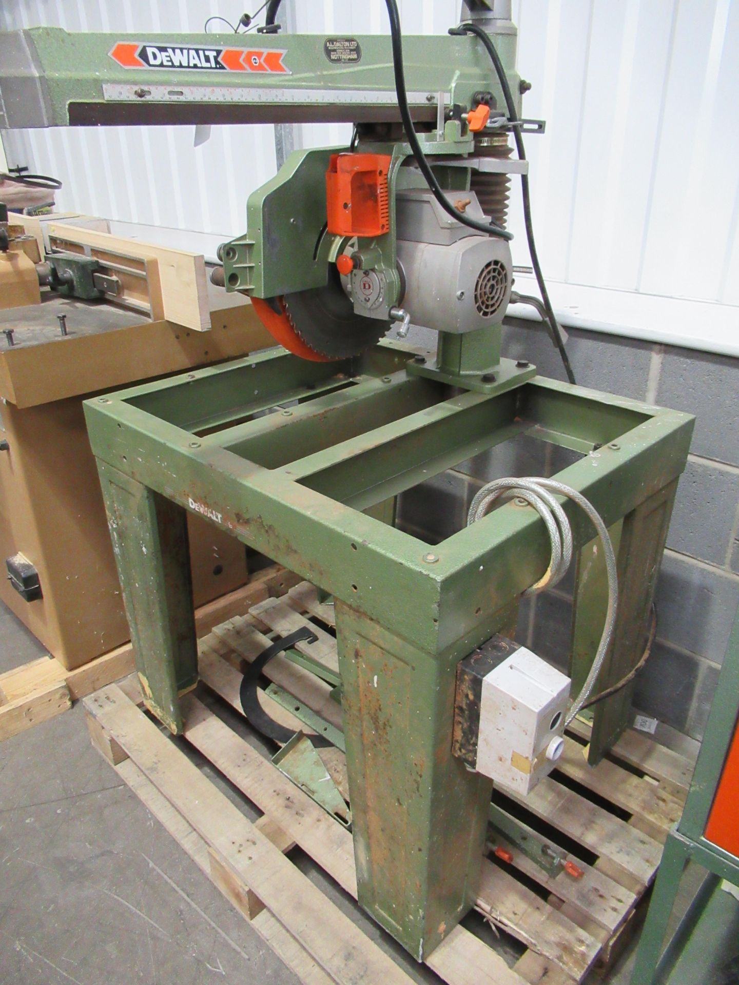 Dewalt 1420 Radial Arm Saw - Bild 2 aus 4