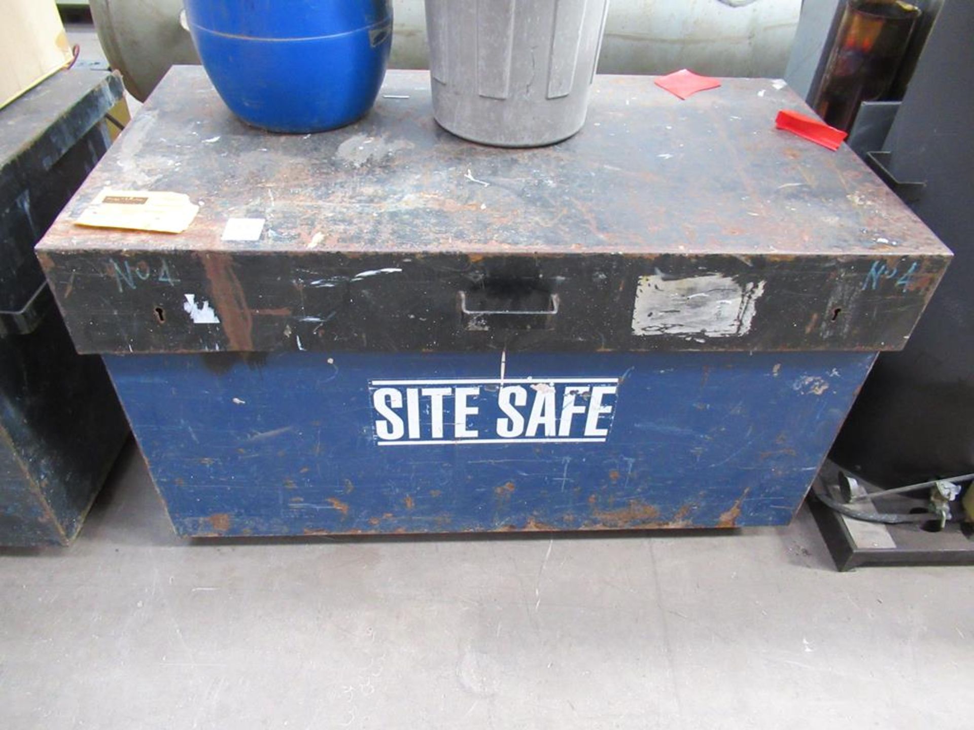 A Site SafeLockable Tool Storage Box "No Keys"