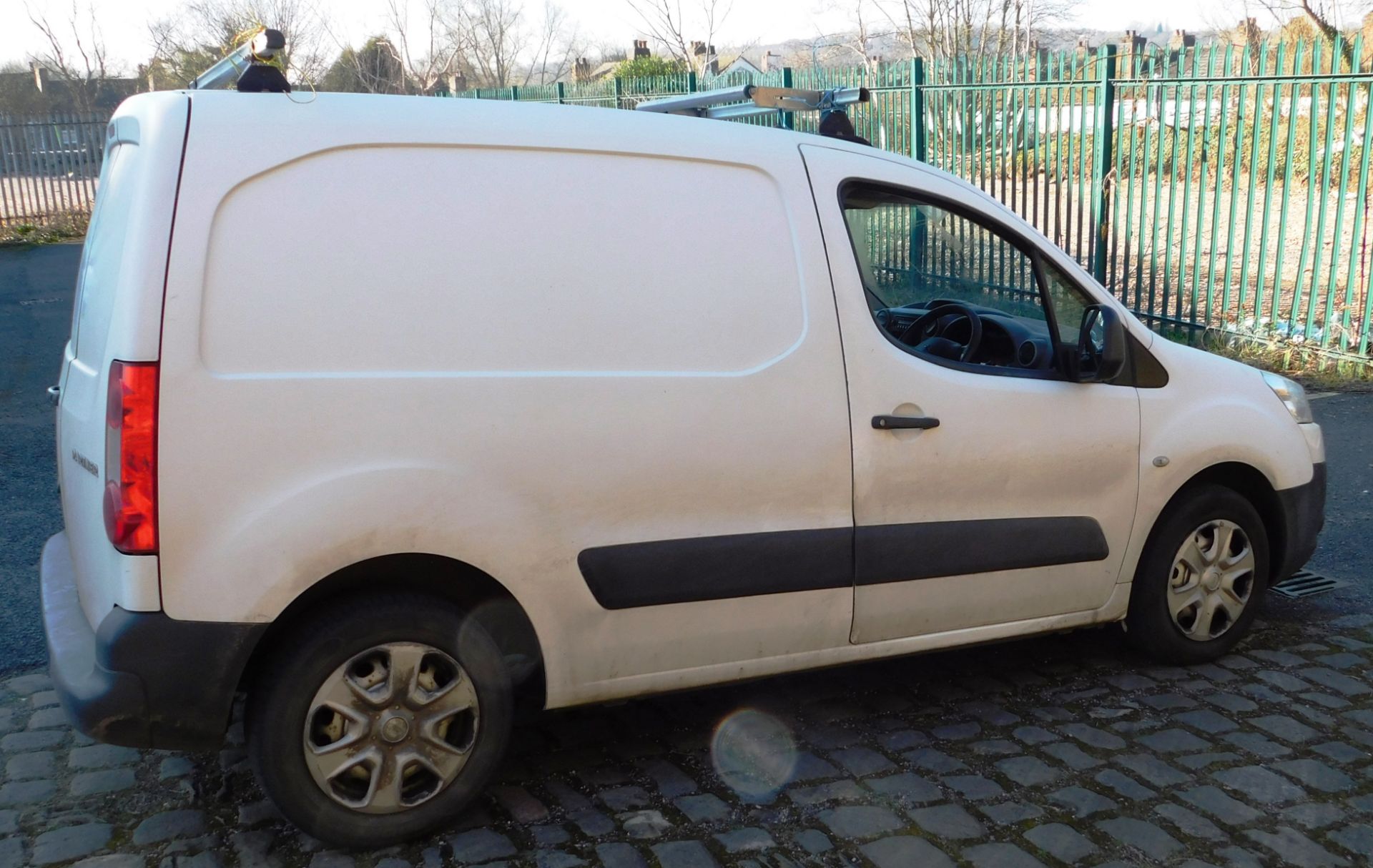 Peugeot Partner L1 850 S 1.6 HDi 90 panel van, registration NV60 HVX, first registered 17 December - Image 6 of 14