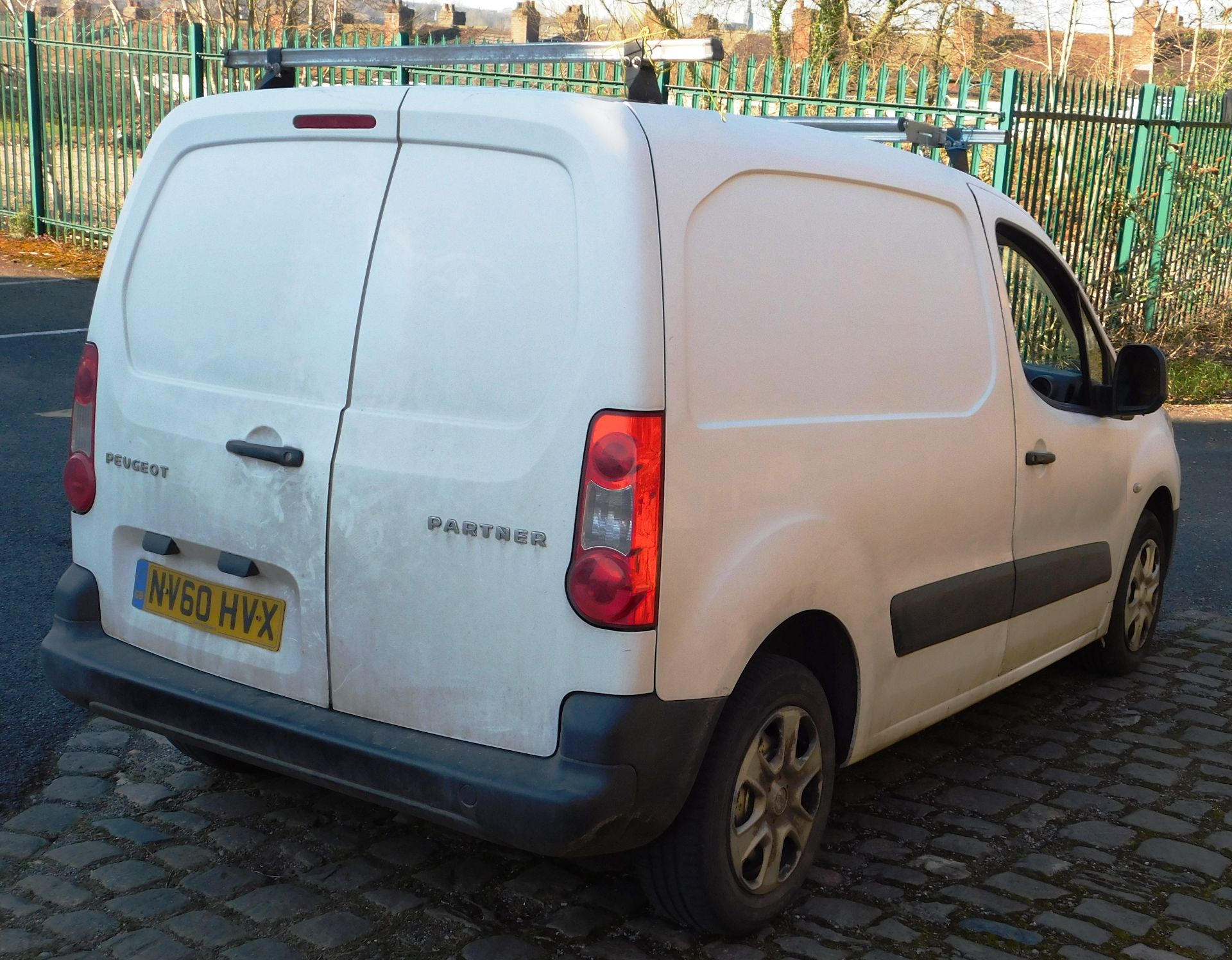 Peugeot Partner L1 850 S 1.6 HDi 90 panel van, registration NV60 HVX, first registered 17 December - Image 5 of 14