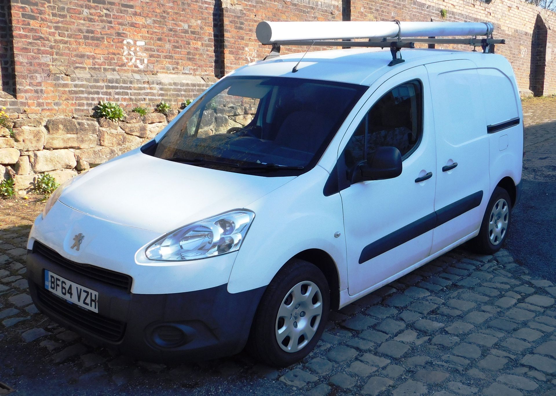 Peugeot Partner 625 1.6 HDi 75 panel van, registration BF64 VZH, first registered 30 September 2014,