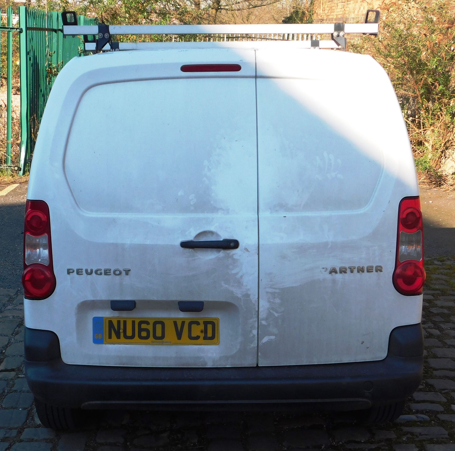 Peugeot Partner L1 850 S 1.6 HDi 90 panel van, registration NU60 VCD, first registered 12 October - Bild 4 aus 13