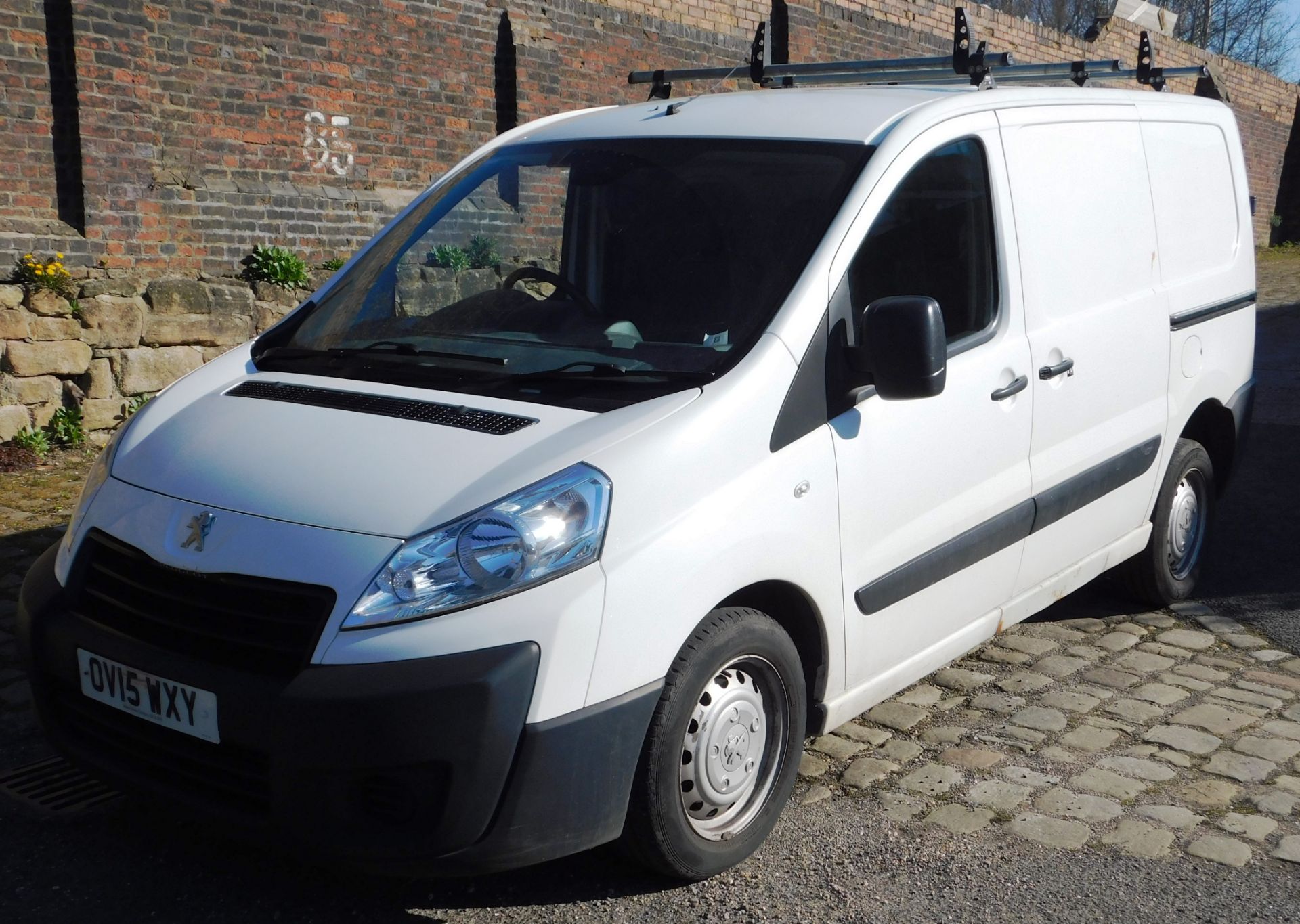 Peugeot Expert L1 1000 1.6 HDi 90 H1 panel van, registration OV15 WXY, first registered 31 May 2015,