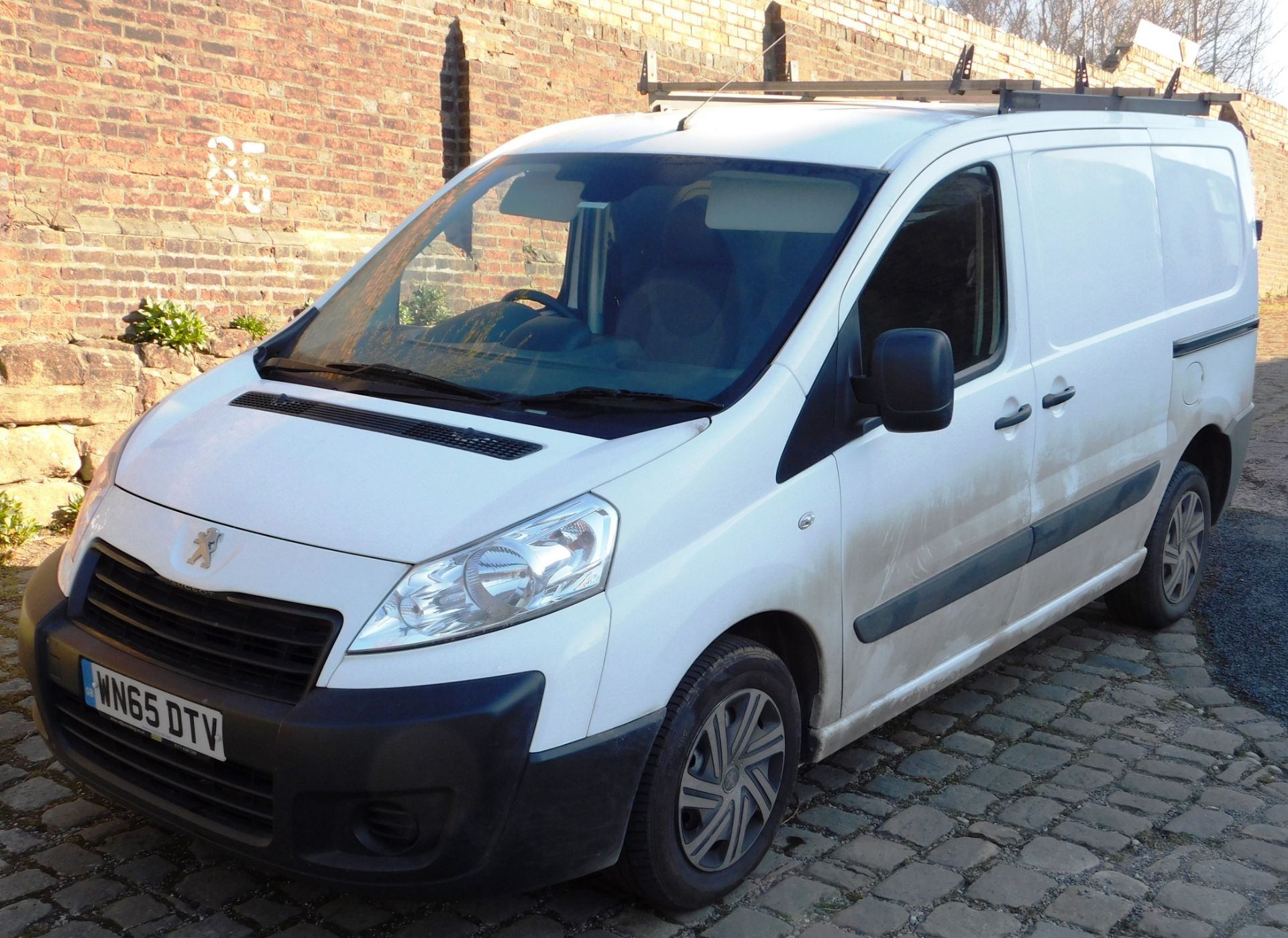 Peugeot Expert L1 1000 1.6 HDi 90 H1 panel van, registration WN65 DTV, first registered 29 September