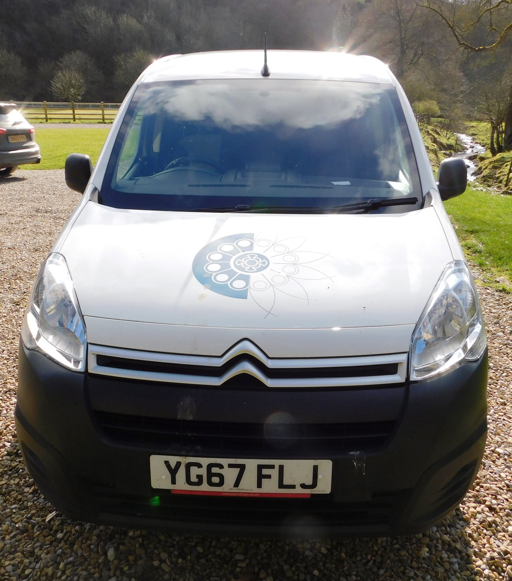 Citroen Berlingo 625 Enterprise Blue HDi panel van, registration YG67 FLJ, first registered - Image 8 of 14