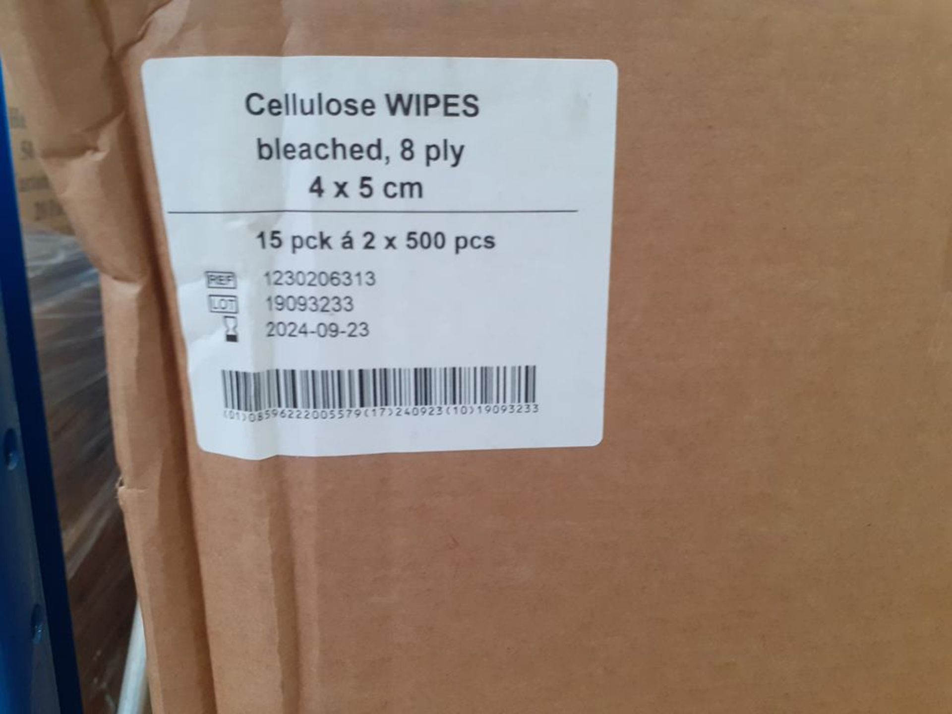 Approx 11 boxes of Bleached Cellulose Wipes, 4x5 cm - Image 2 of 3