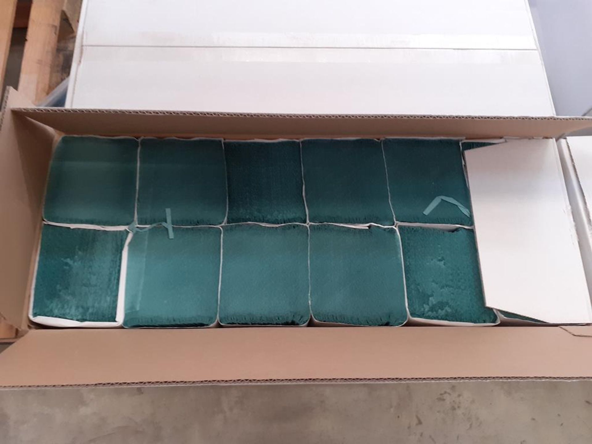 Pallet of Green V-fold Hand Towels (approx 9 boxes) - Image 3 of 3