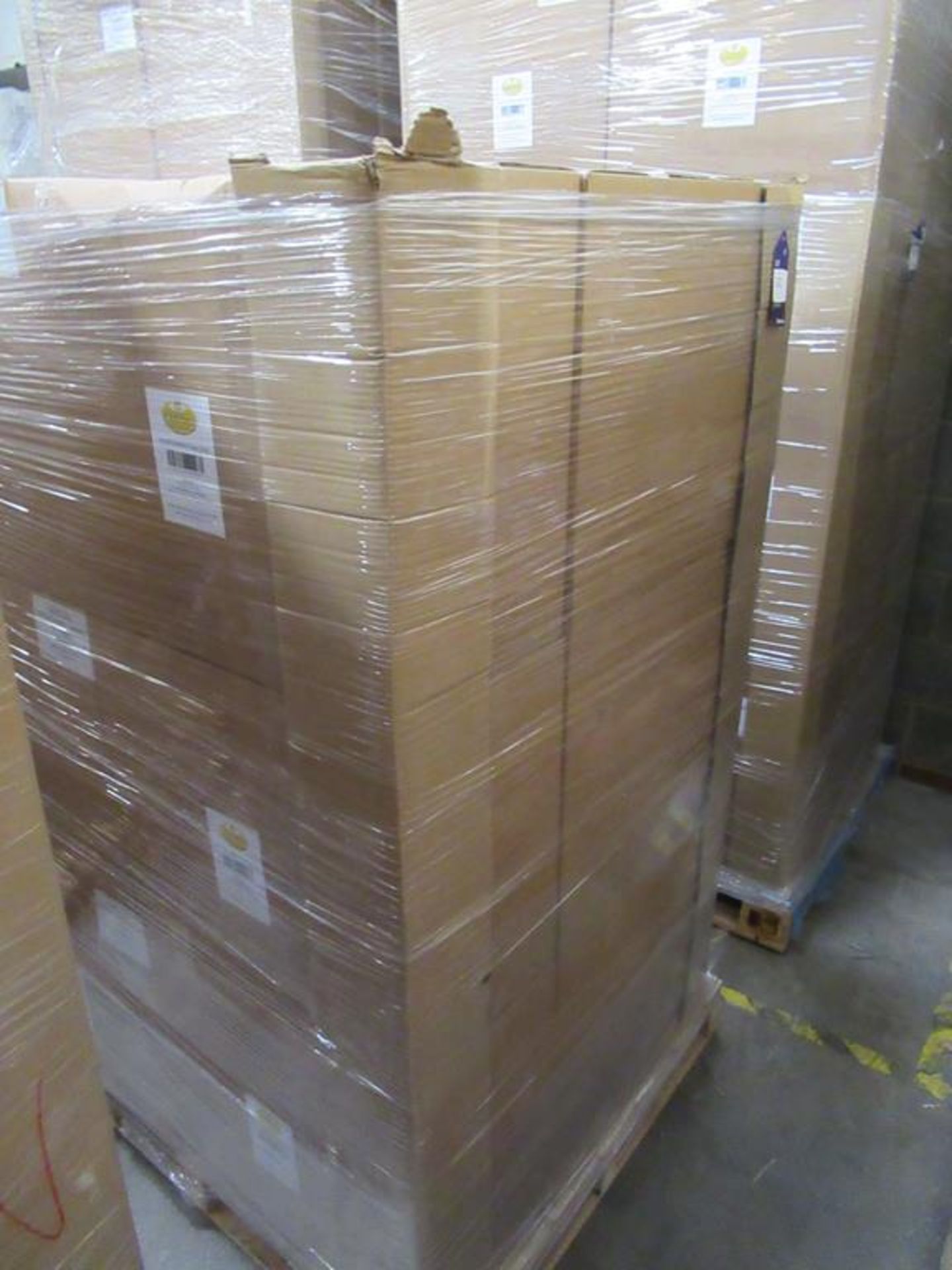 18 x boxes of Cotton Pads 'smooth'