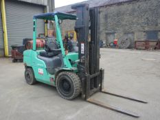 Mitsubishi FG35NT LPG Forklift Truck, 3500kg capacity, Triple Mast, 4700mm Lift Height, Full