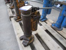 Heavy Duty Hydraulic Toe Jack