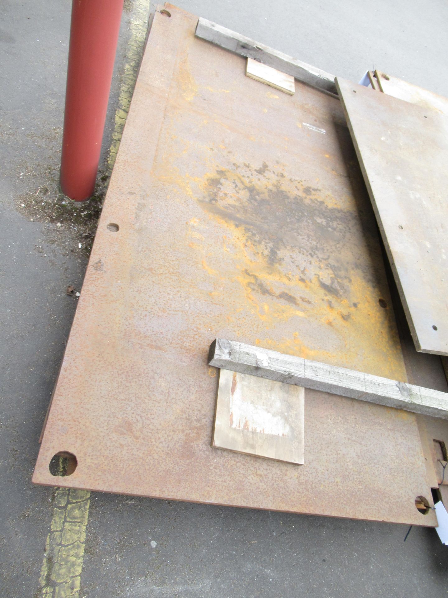 Heavy Duty Steel Road Plate 2500mm x 1250mm (approx.) Please note there is a £5 lift out fee on this - Image 2 of 3