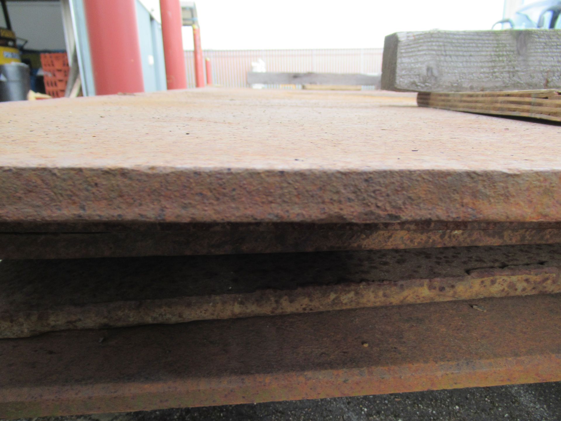 Heavy Duty Steel Road Plate 2500mm x 1250mm (approx.) Please note there is a £5 lift out fee on this - Image 3 of 3