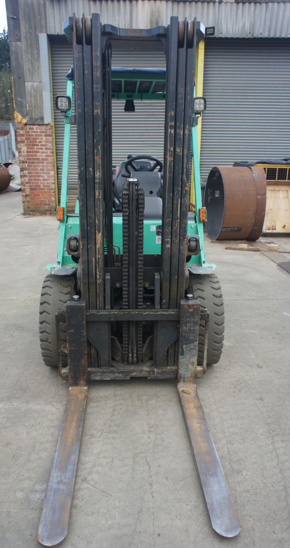 Mitsubishi FG35NT LPG Forklift Truck, 3500kg capacity, Triple Mast, 4700mm Lift Height, Full - Image 4 of 13