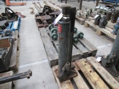 Zwicky F315 Bottle/Toe Jack, 5T/3T Capacity