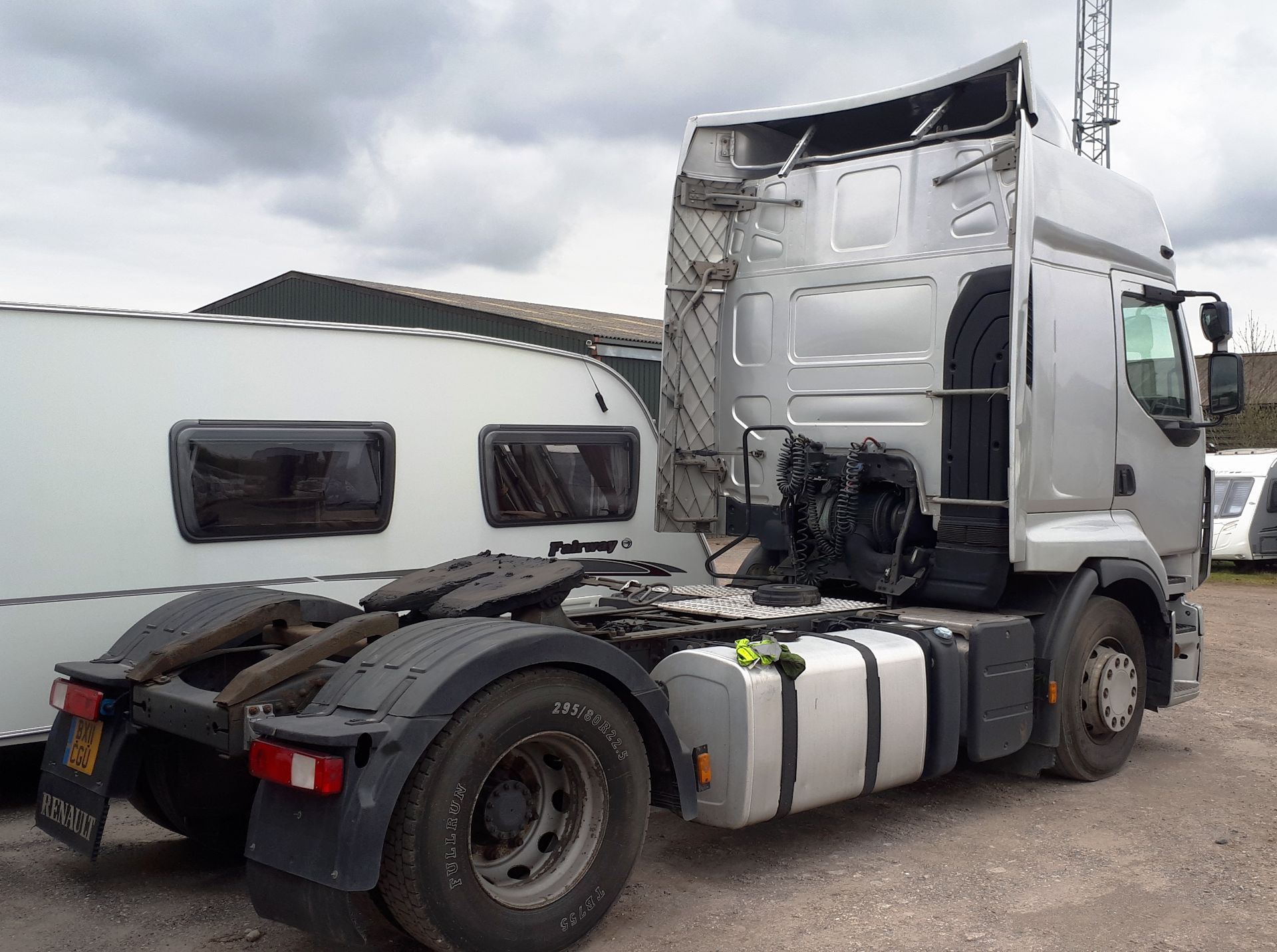 Renault Premium R 24GPA2 tractor unit, Registratio - Image 4 of 18