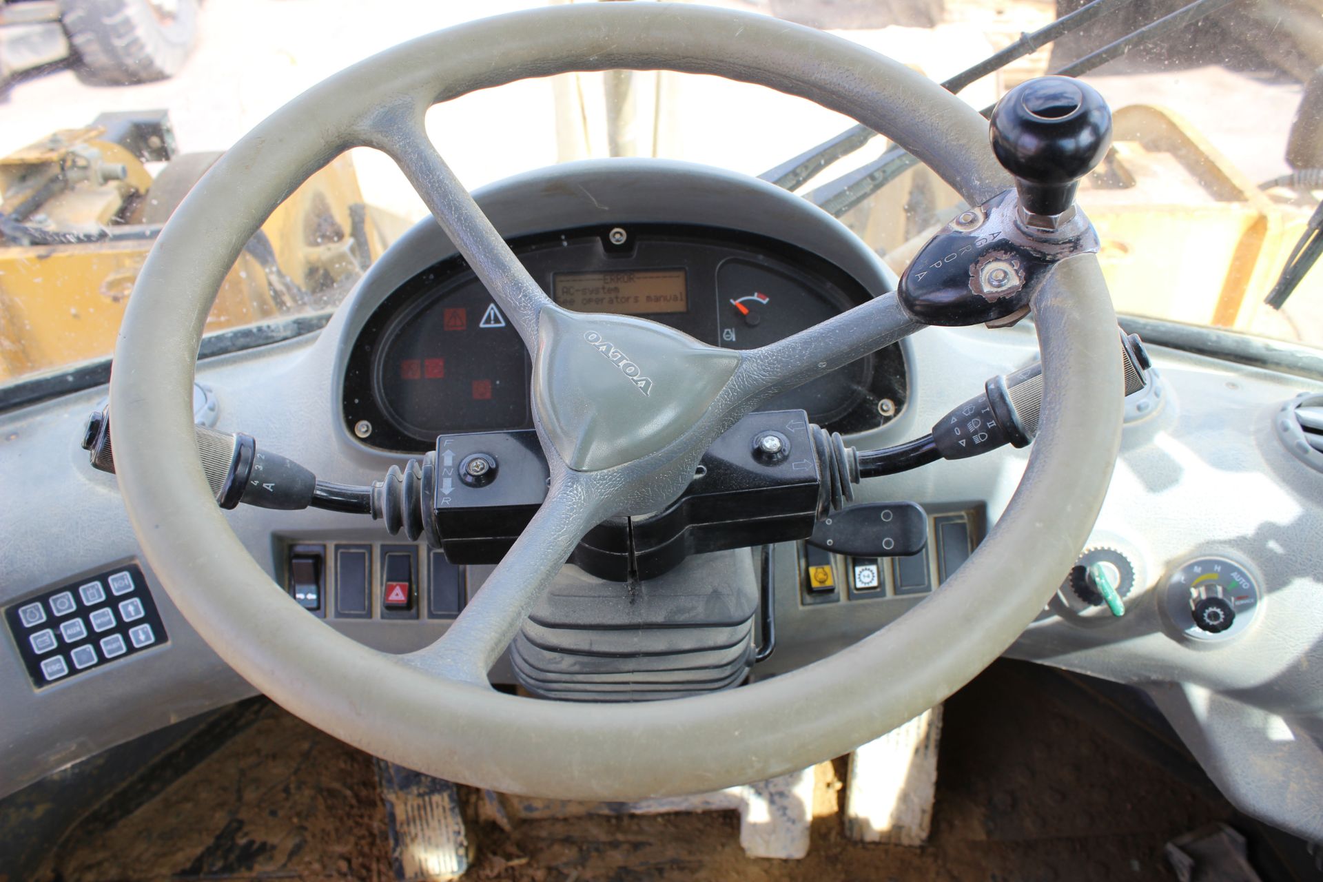 Volvo L120E Wheel Loader, Machine Mass 21,200kg, 1 - Image 6 of 10