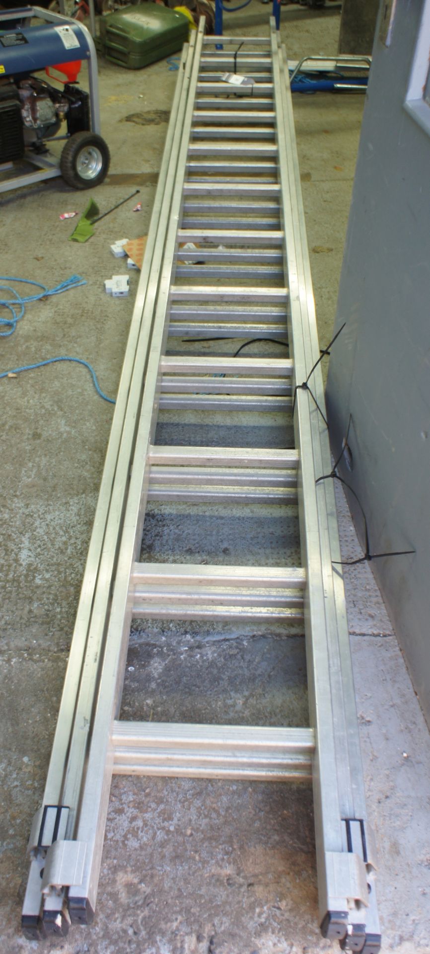 Large 3 Tier Extension Ladder