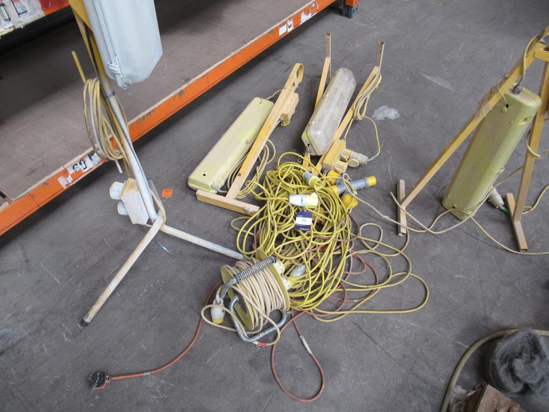 Qty of Site Industrial Lights, cables and 110V Extension Cable - Image 2 of 2