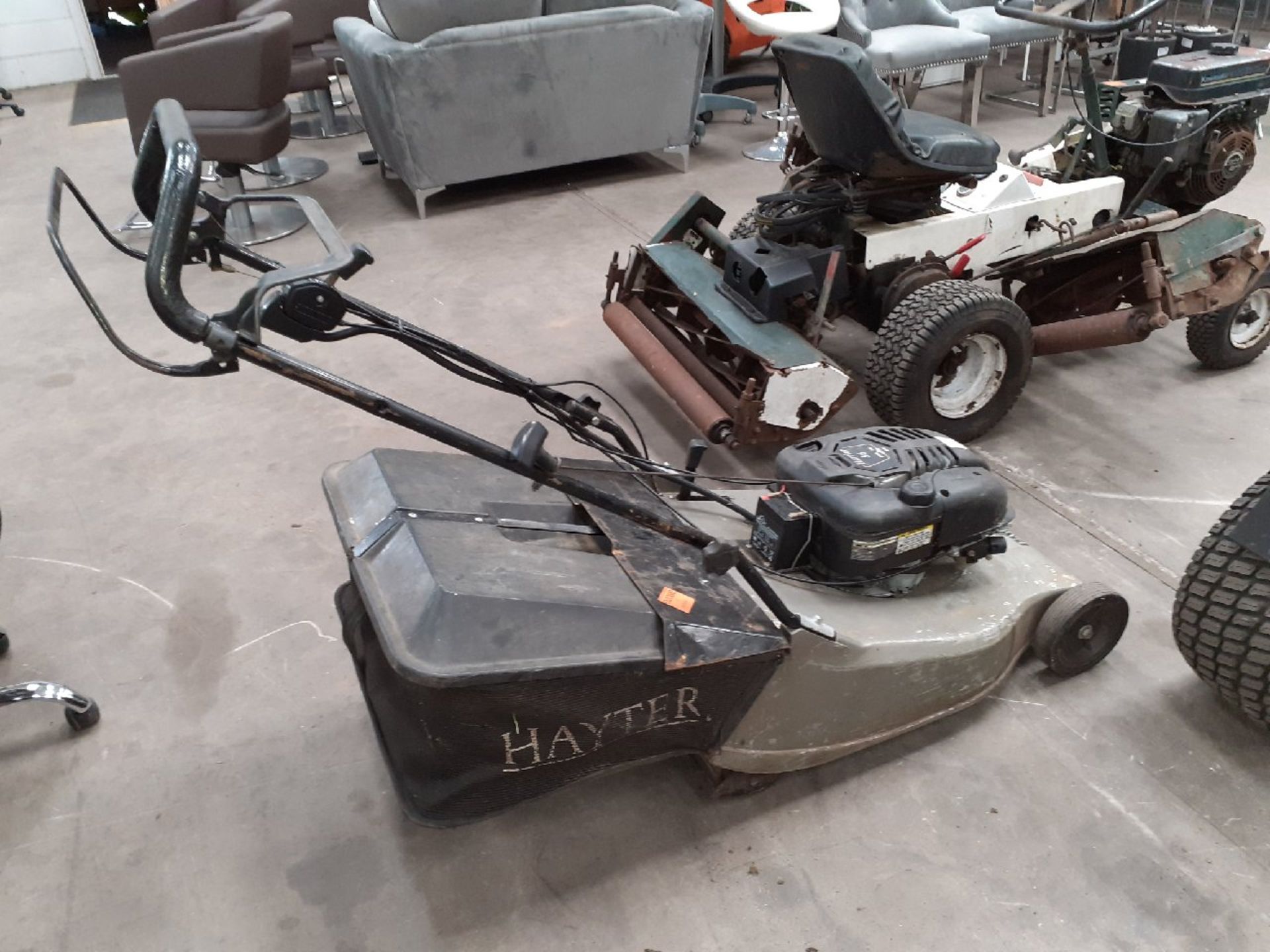 Hayter Harrier 56 Autodrive Self-Propelled Petrol Mower - Image 4 of 4