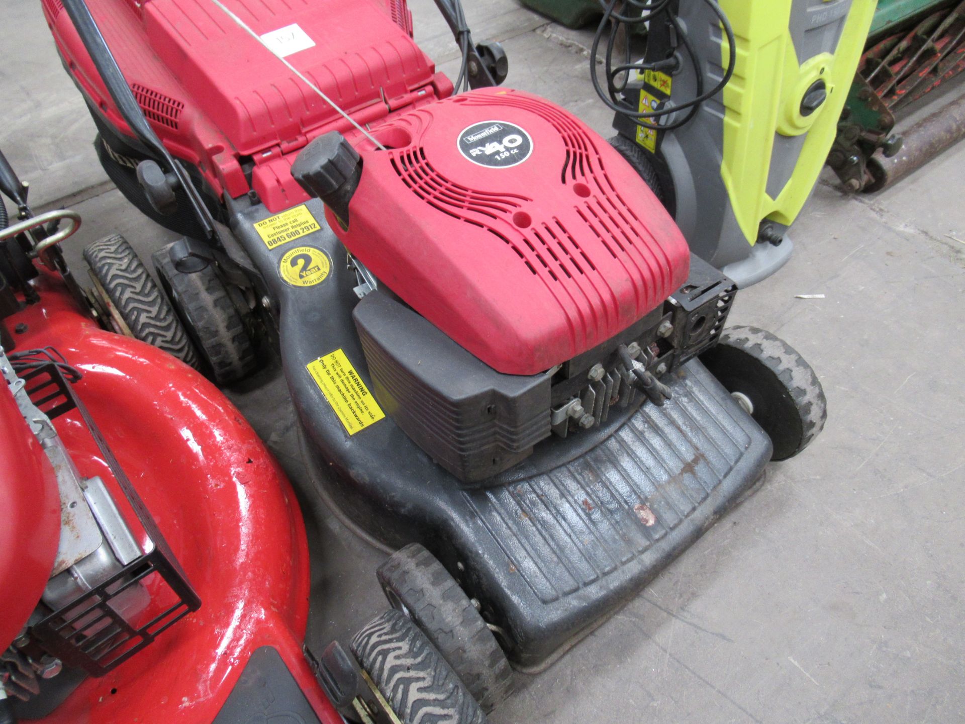 A Mountfield RV40 Petrol Lawn Mower - Image 2 of 3