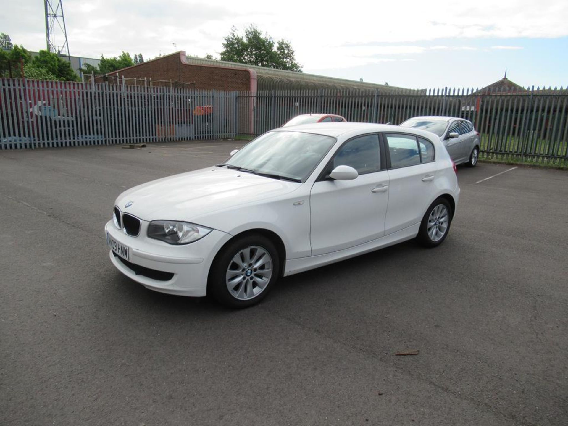 BMW 116D ES 5 door Hatchback - Image 2 of 15