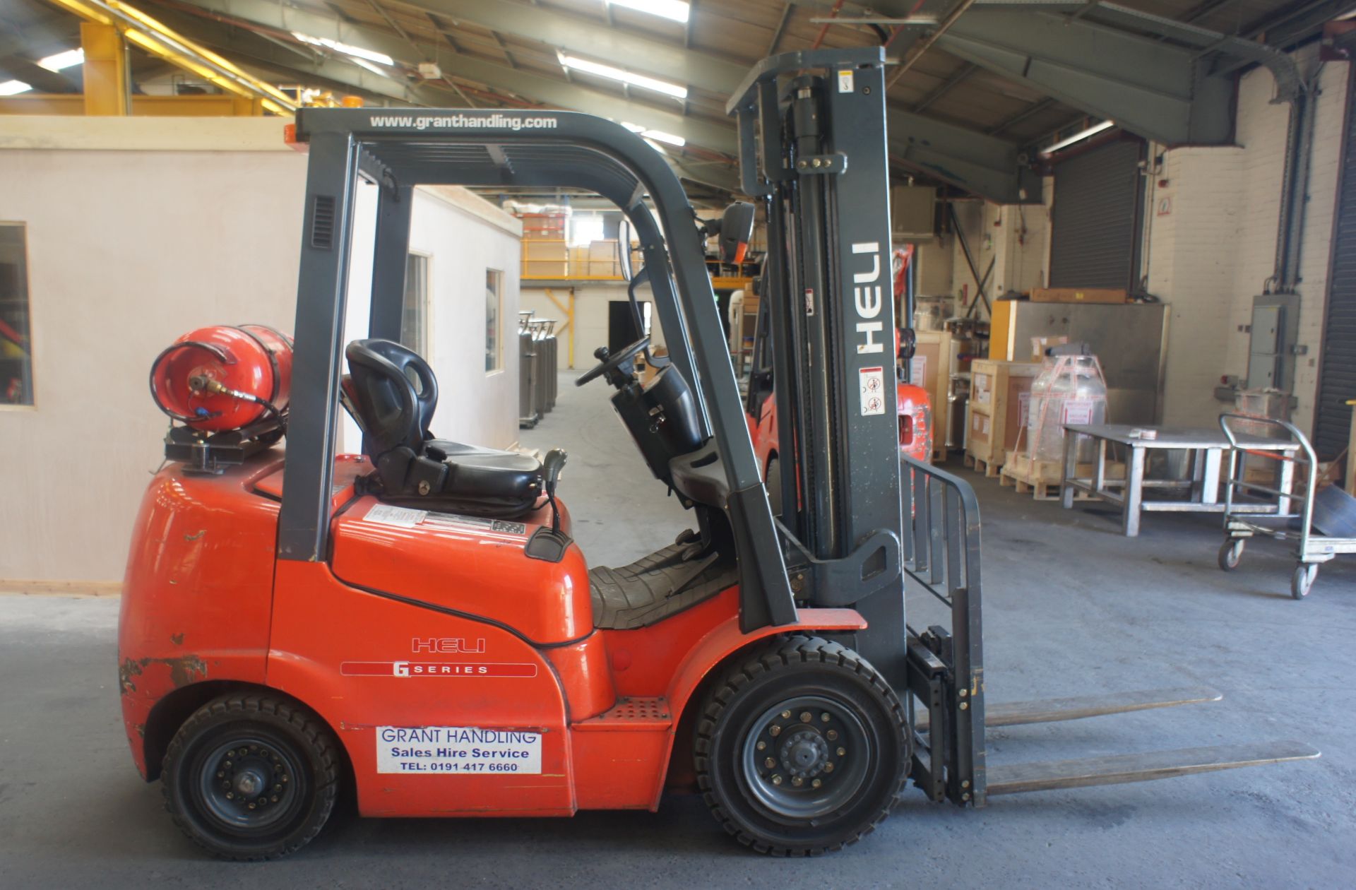 Heli FG250 LPG Forklift Truck, 2500kg capacity, duplex mast, side-shift, lift height: 3700mm, closed - Image 4 of 17