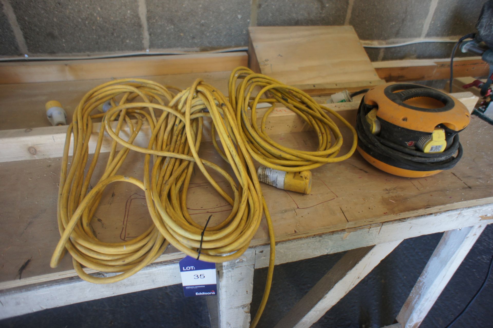 4 x Various Extension Cables 110v - Image 2 of 3