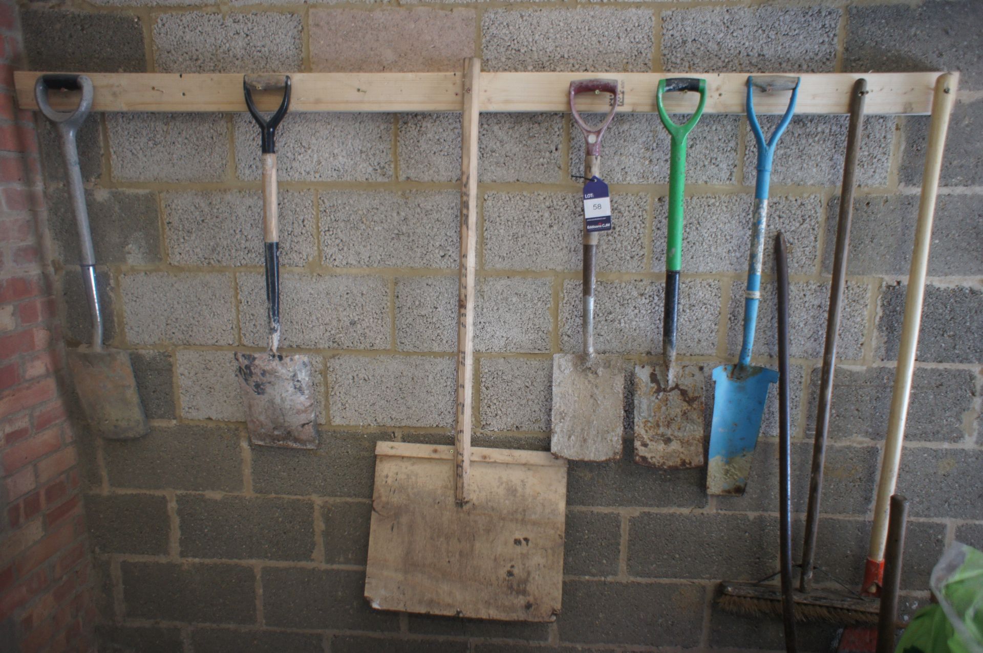 Various Groundwork Tools to Rack - Image 3 of 3