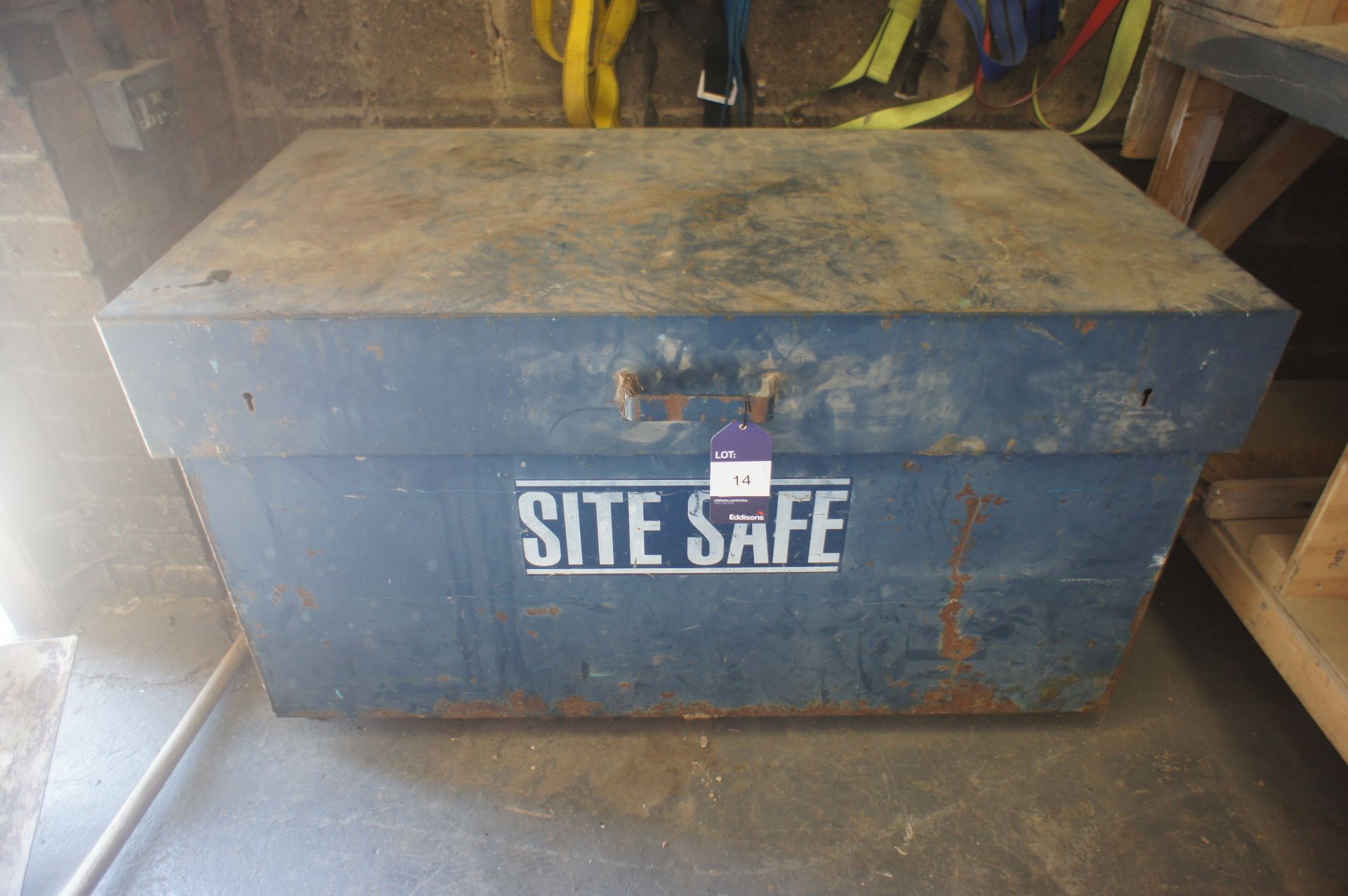 Site Safe Metal Storage Box including contents - Image 2 of 2
