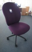 Mobile Upholstered Office Chair