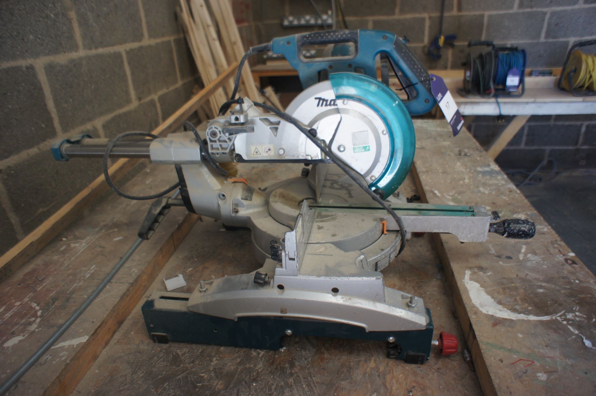 Makita LS1018L Mitre Saw - Image 3 of 3