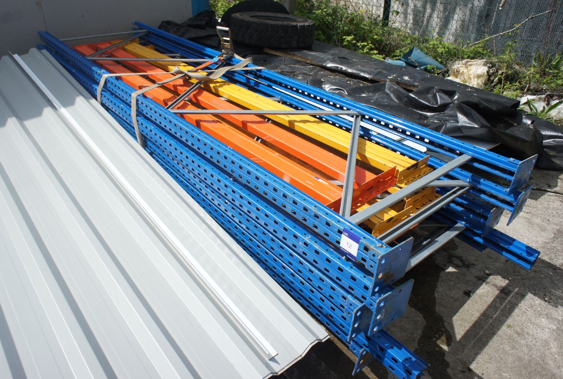 4 Bays of Pallet Racking comprising of 5 End Frame