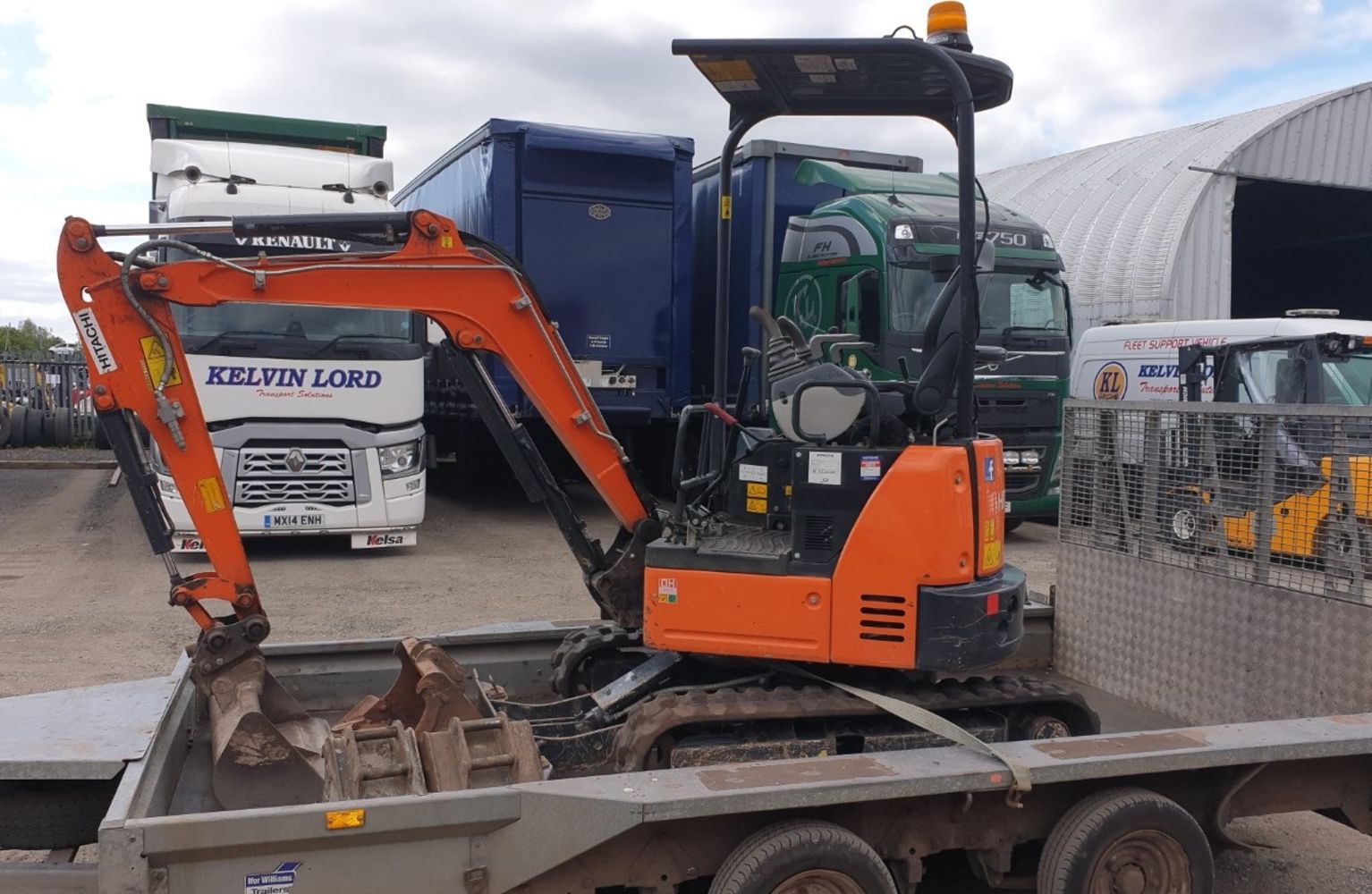 Hitachi ZAxis 19U Mini Digger (2016), Ifor Williams Trailer, Private & Light Commercial Vehicles