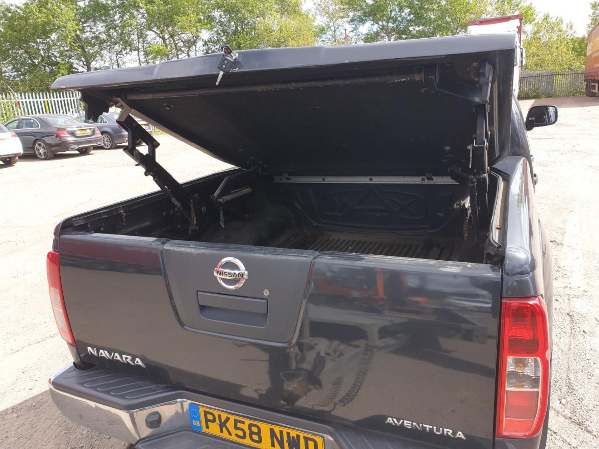 Nissan Navara Aventura 2.5dCi Double Cab Pick-Up, - Image 11 of 14