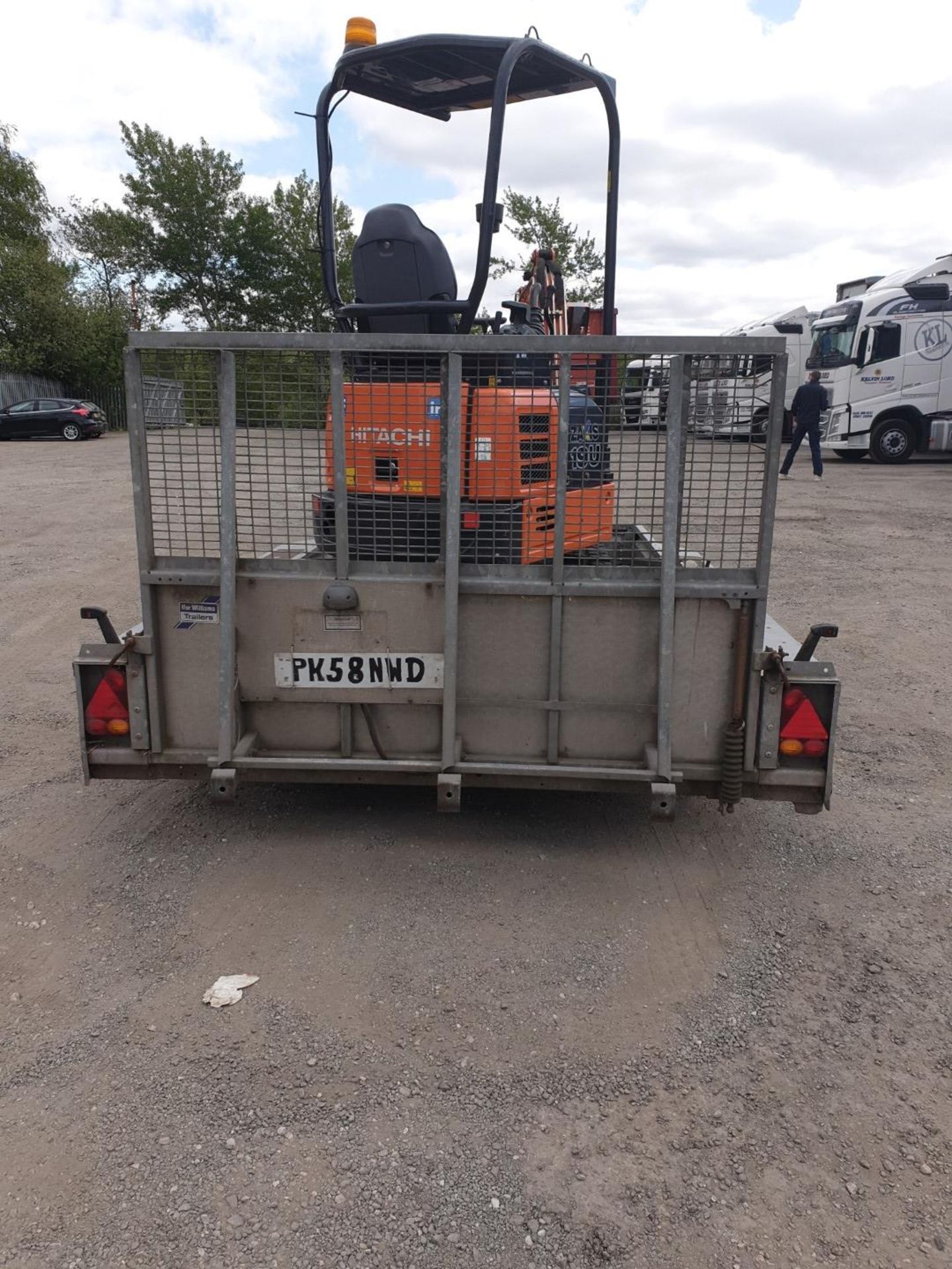 Ifor Williams 3500kg twin axle plant trailer (loca - Image 3 of 8
