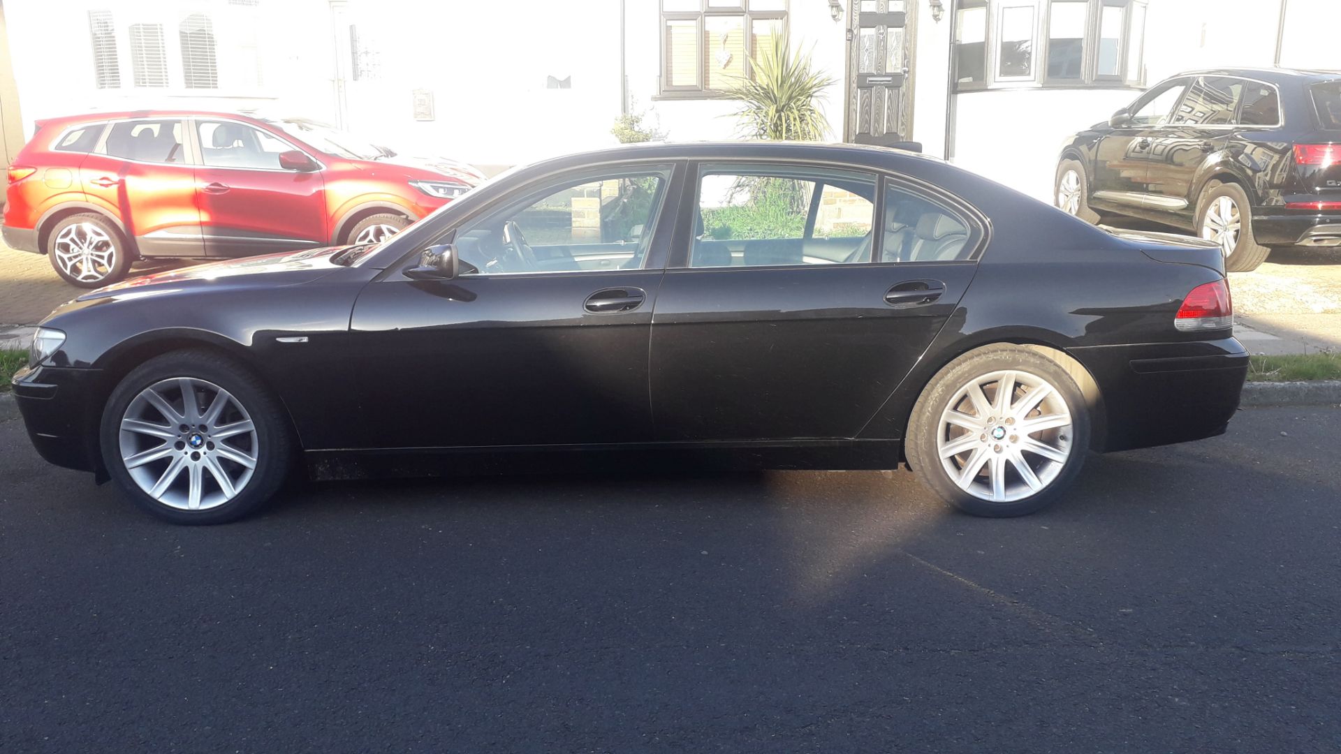 BMW 730Ld SE 4 Door Auto Saloon, colour black, registration YD08 WNT, first registered 21 March - Image 5 of 32