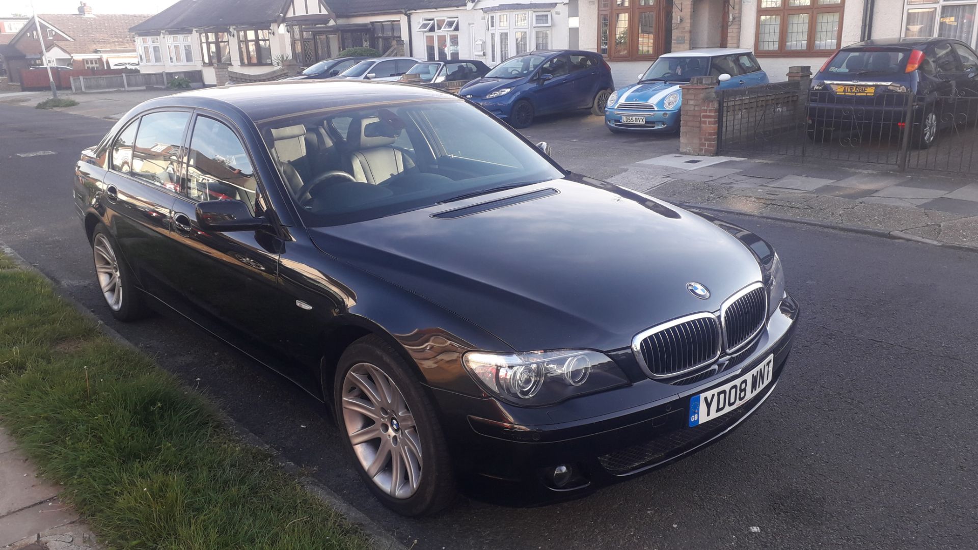 BMW 730Ld SE 4 Door Auto Saloon, colour black, registration YD08 WNT, first registered 21 March - Image 3 of 32