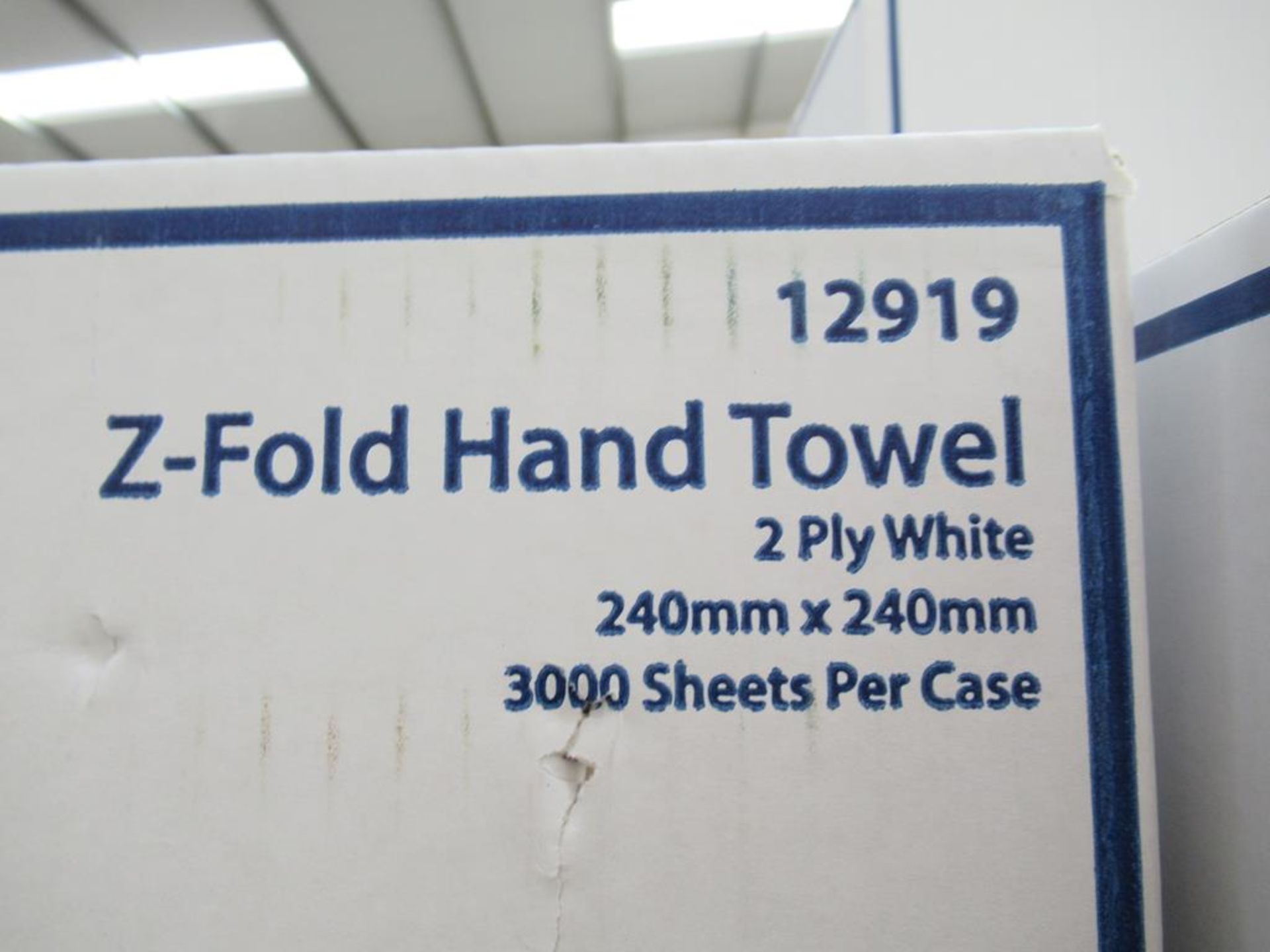 Approx 43 boxes of Optimum Z-fold Hand Towels 2 ply white 240mm x 240mm 3000 sheets per case - Image 2 of 2