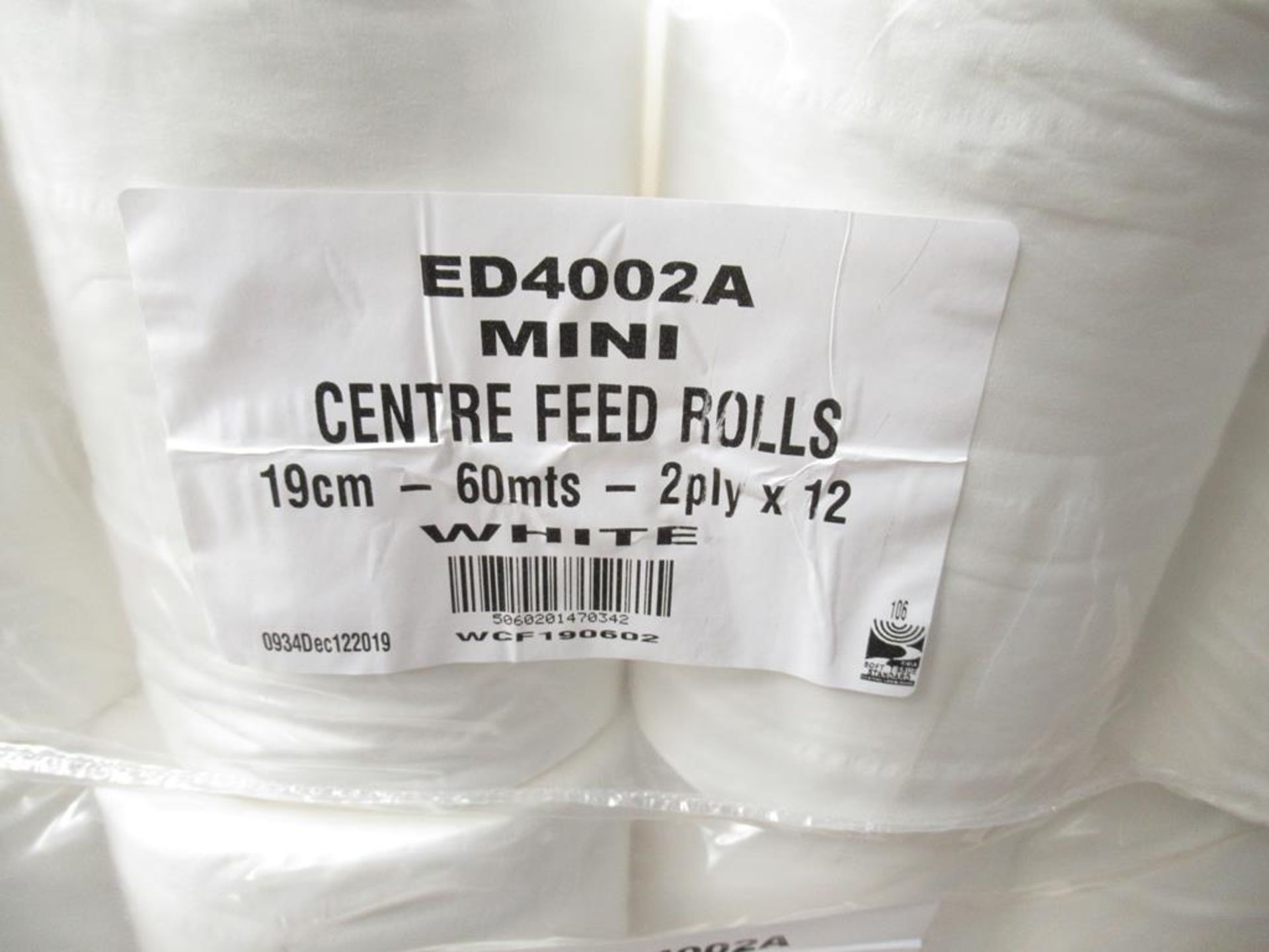 11 x packs 12 x rolls per pack of Mini Centre Feed Rolls 19cm -126mtrs - 1 ply - Image 2 of 3