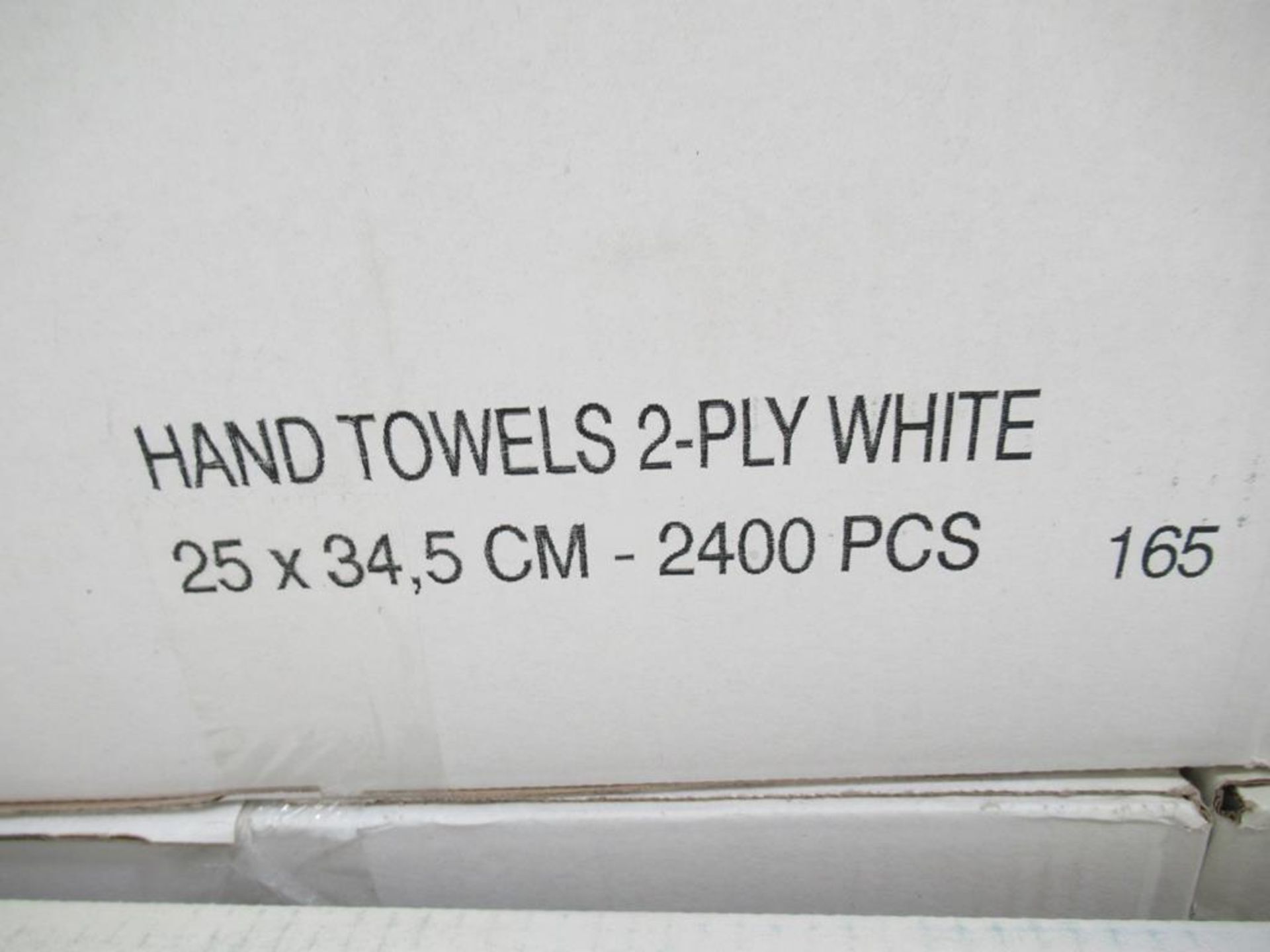 Approx 11.5 boxes of Soft Tissue Standard Hand Towels 2 ply White V-fold 25 x 34, 5cm - Image 2 of 3