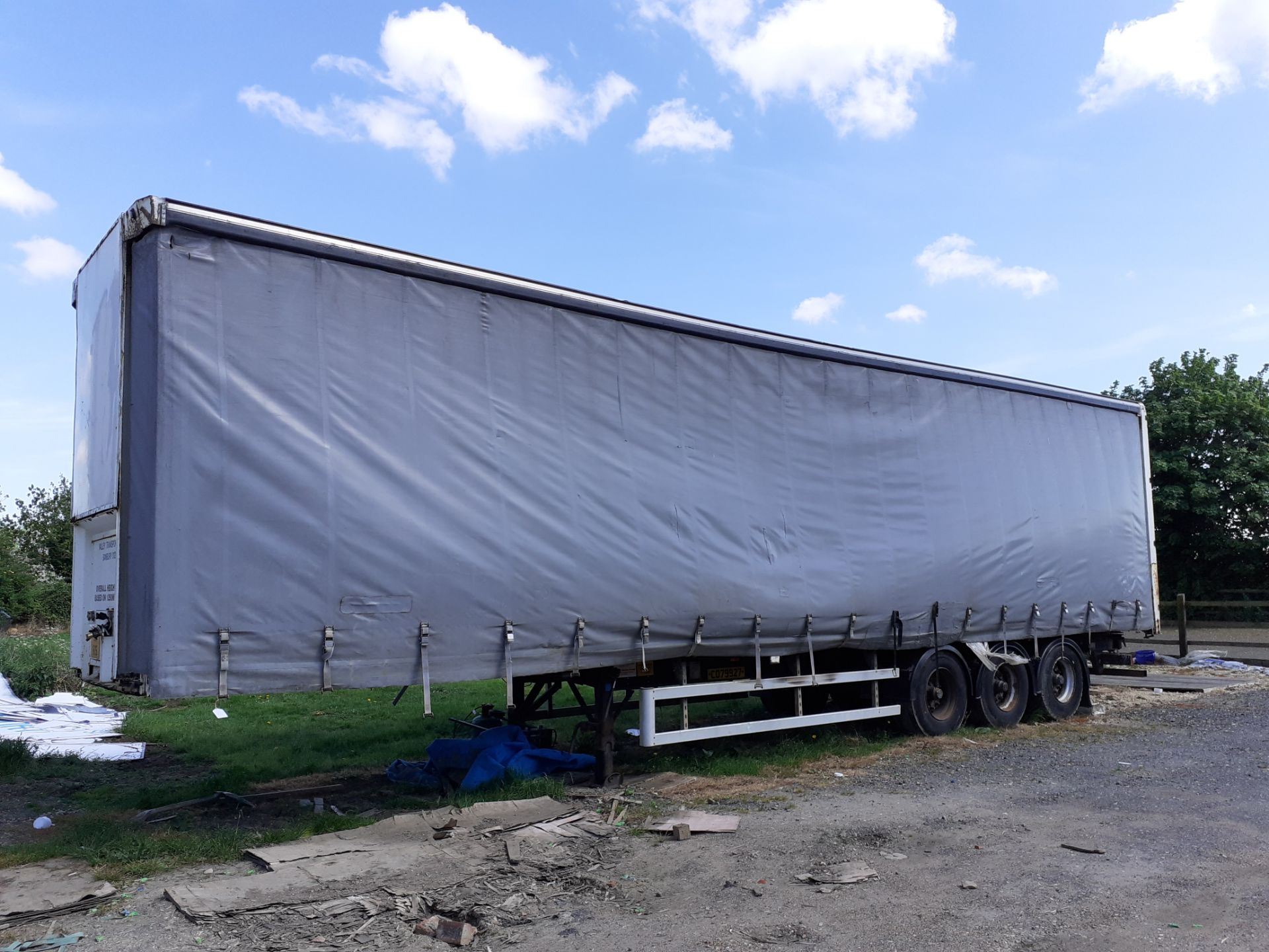 SDC 13.7m TRI-AXLE Curtain Side Trailer