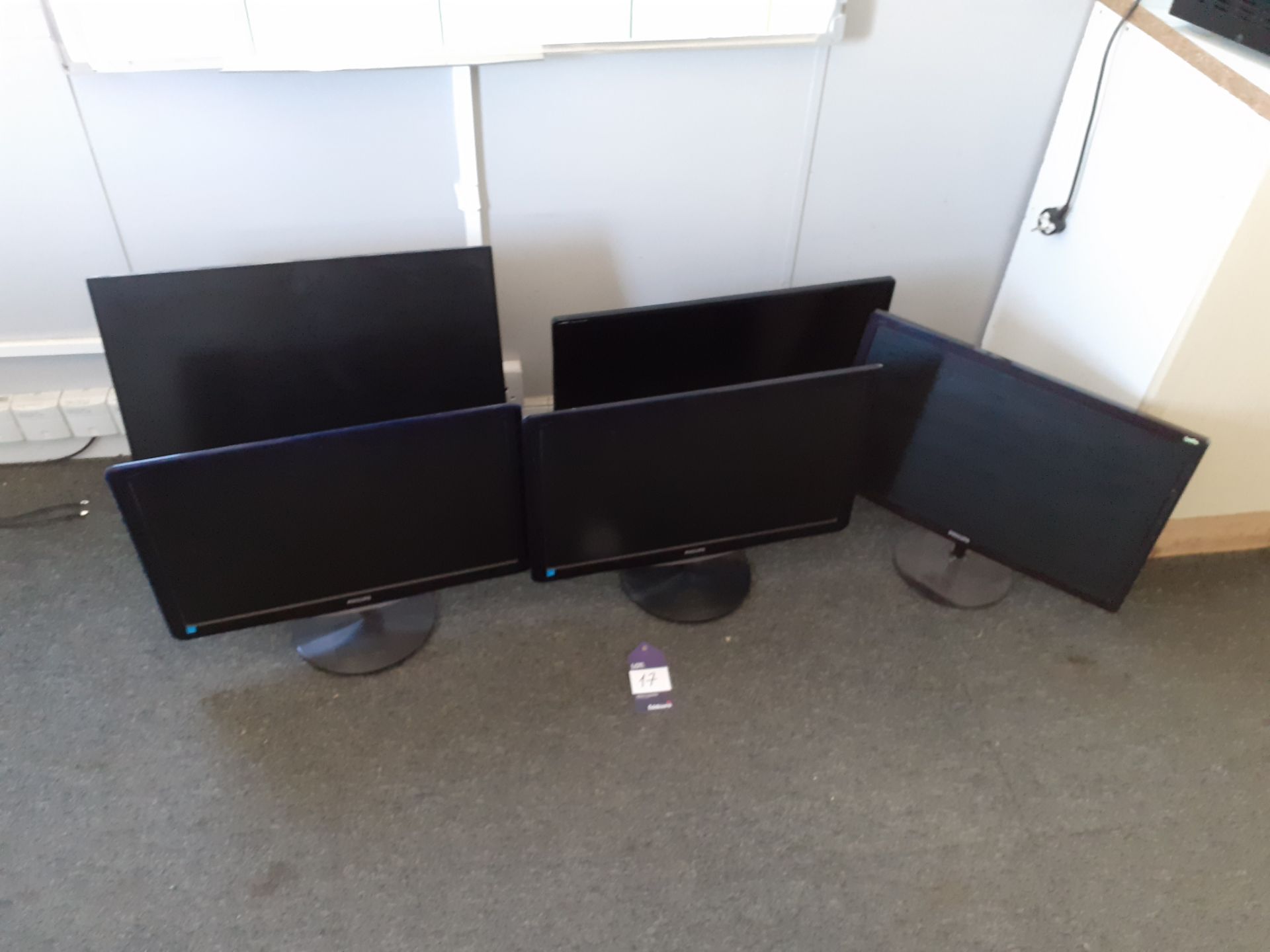 5 x Flatscreen LCD Monitors to Include Philips, DELL and Acer