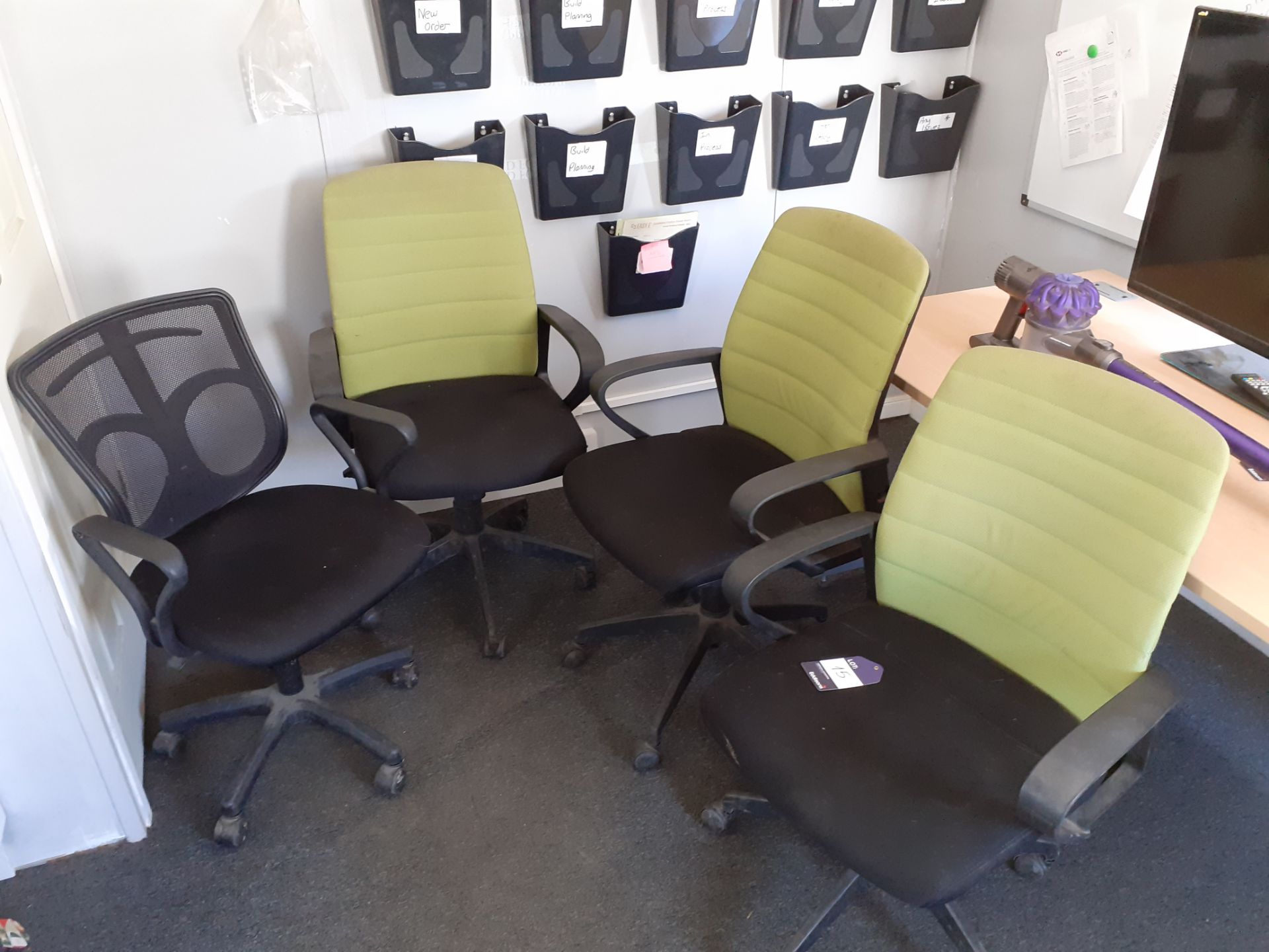 4 x Mobile Upholstery Office chairs - Image 2 of 3