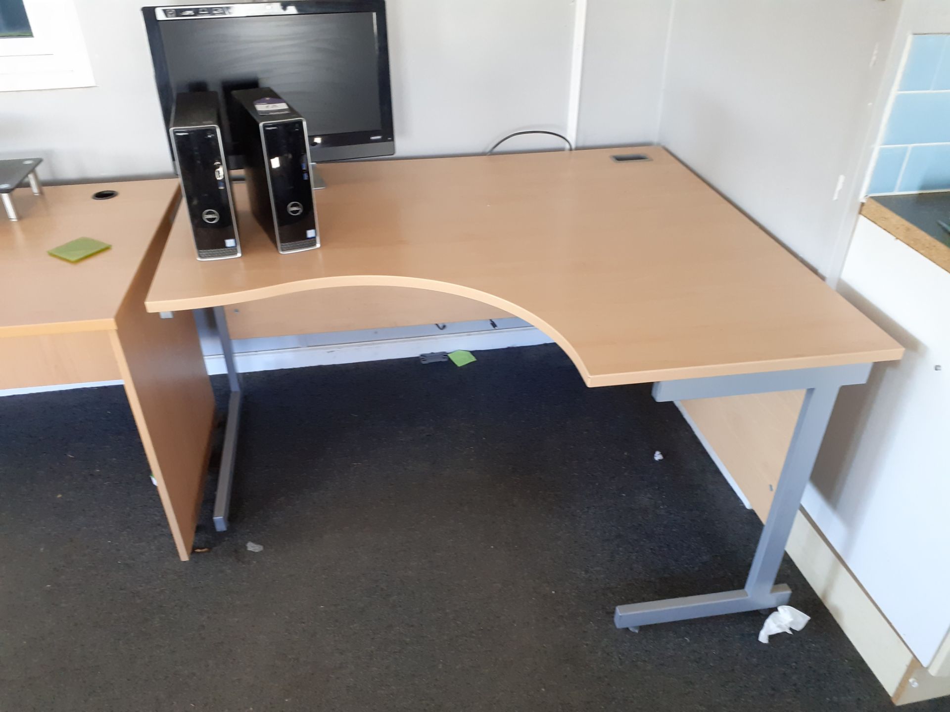 3 x Office Desks and 1 Corner Office Desk - Image 2 of 3