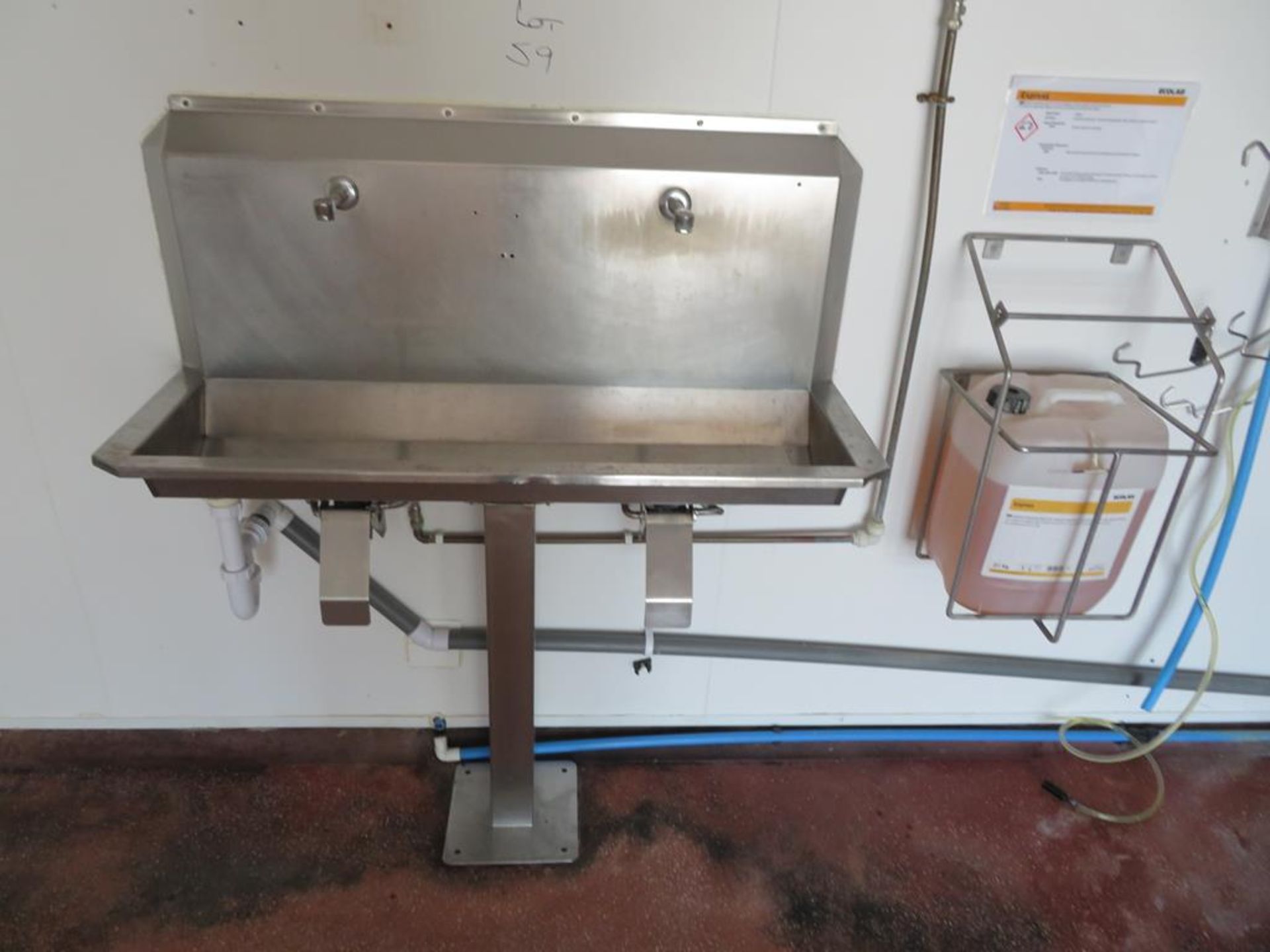 Knee operated twin tap sink, 3 x detergent cages and 2 x dosing units